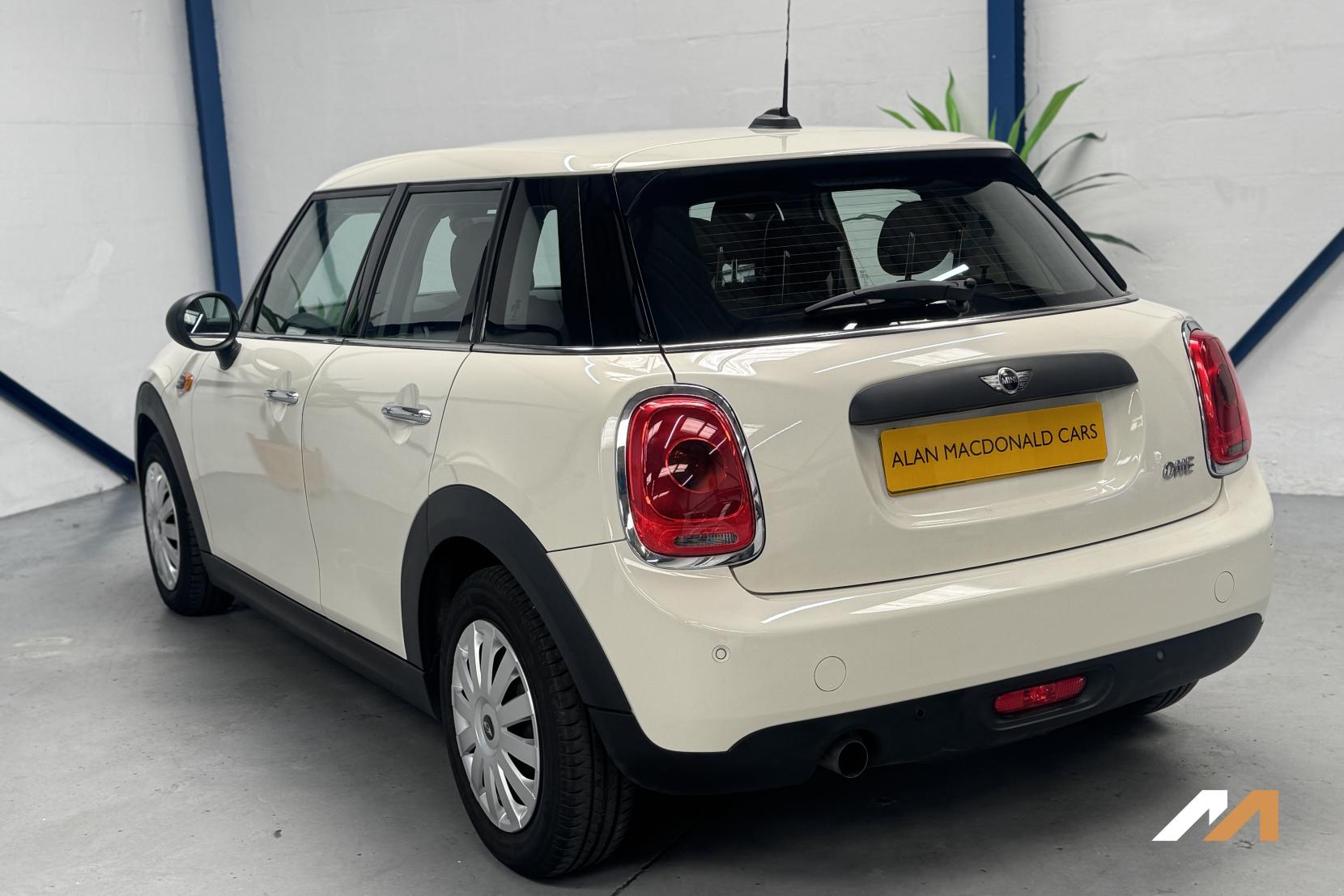 MINI Hatch 1.2 One Hatchback 5dr Petrol Manual Euro 6 (s/s) (102 ps)