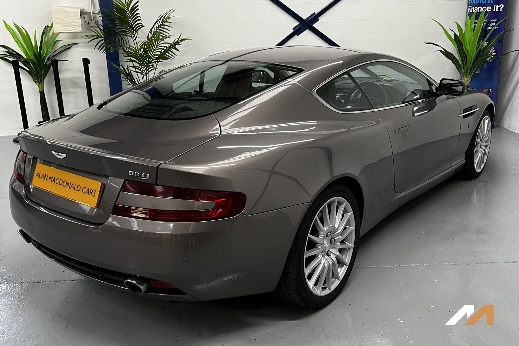 Aston Martin DB9 5.9 Coupe 2dr Petrol Seq (394 g/km, 450 bhp)