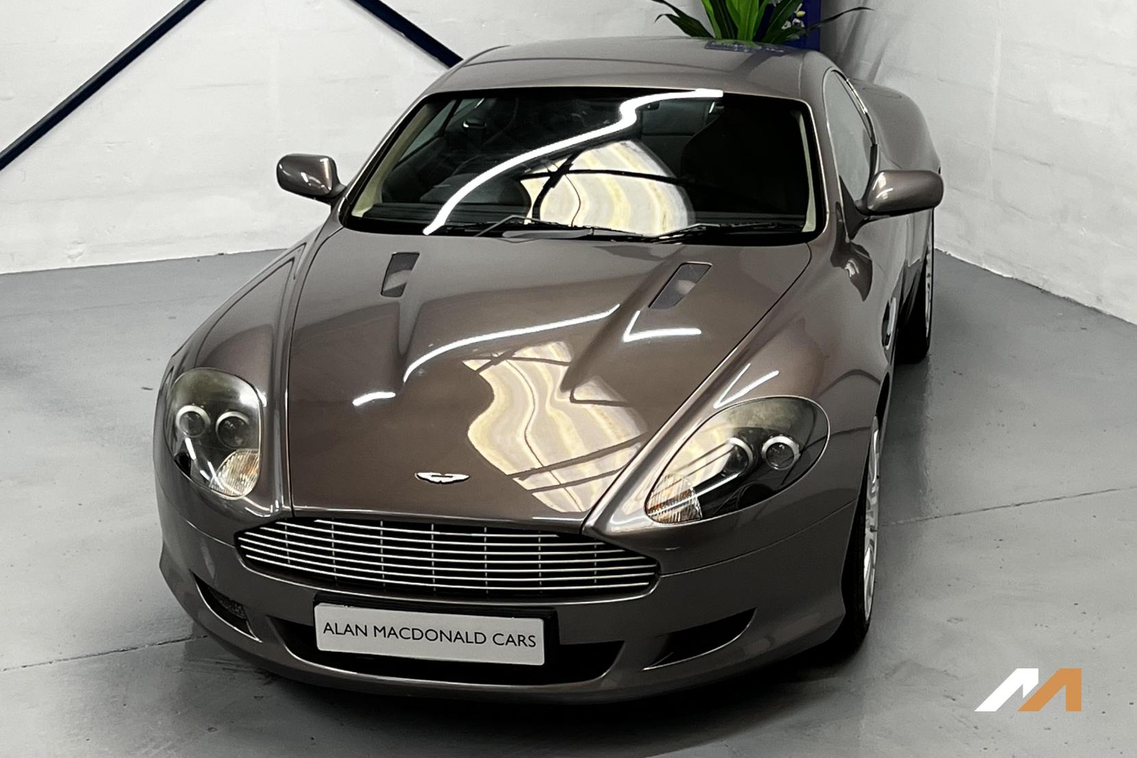 Aston Martin DB9 5.9 Coupe 2dr Petrol Seq (394 g/km, 450 bhp)