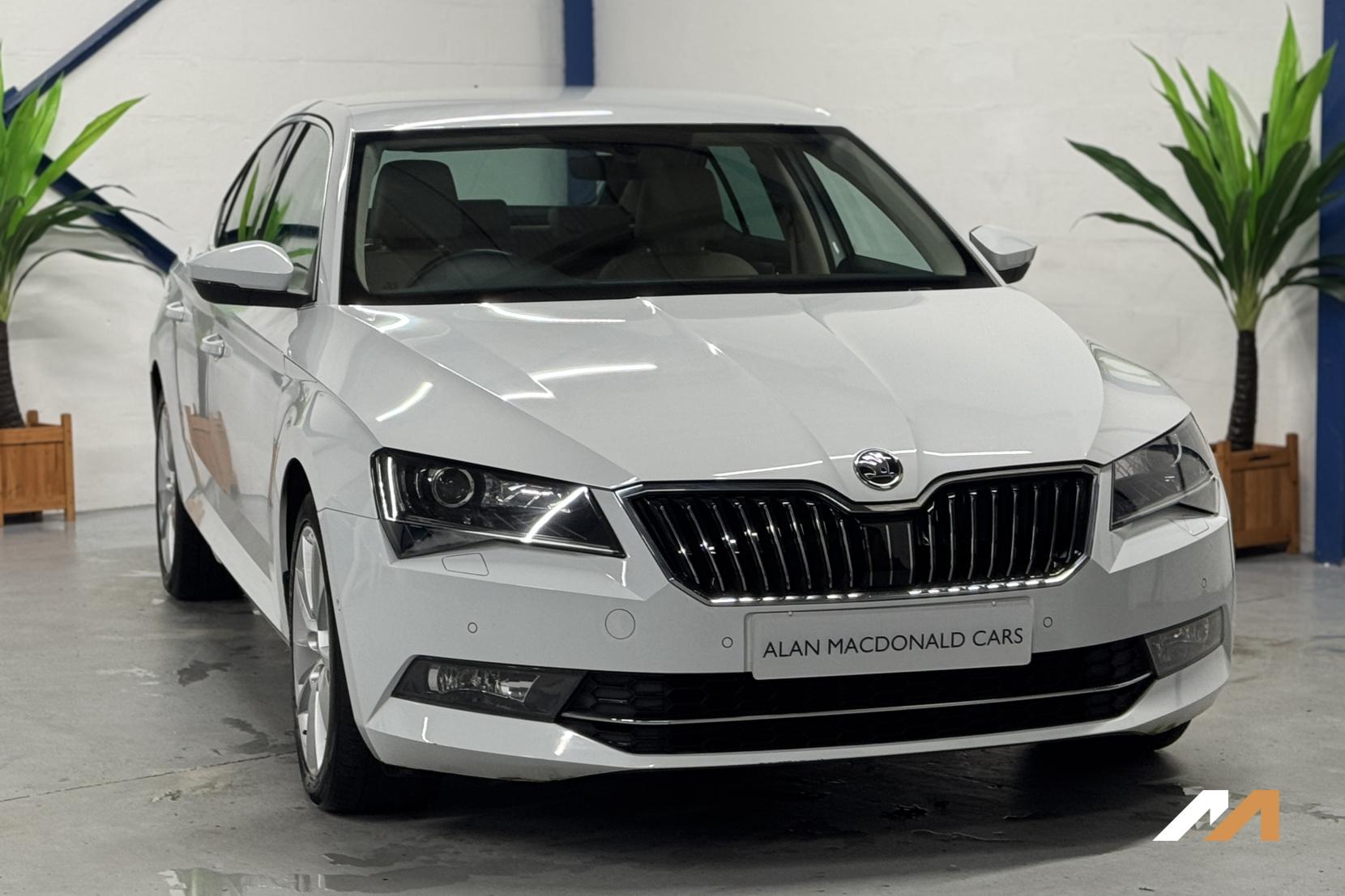 Skoda Superb 2.0 TDI SE L Executive Hatchback 5dr Diesel DSG Euro 6 (s/s) (150 ps)