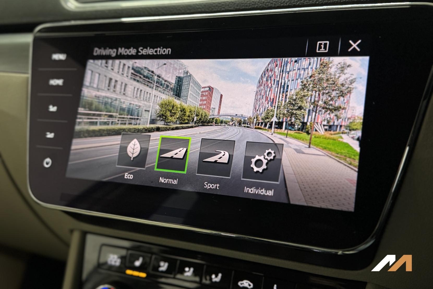 Skoda Superb 2.0 TDI SE L Executive Hatchback 5dr Diesel DSG Euro 6 (s/s) (150 ps)