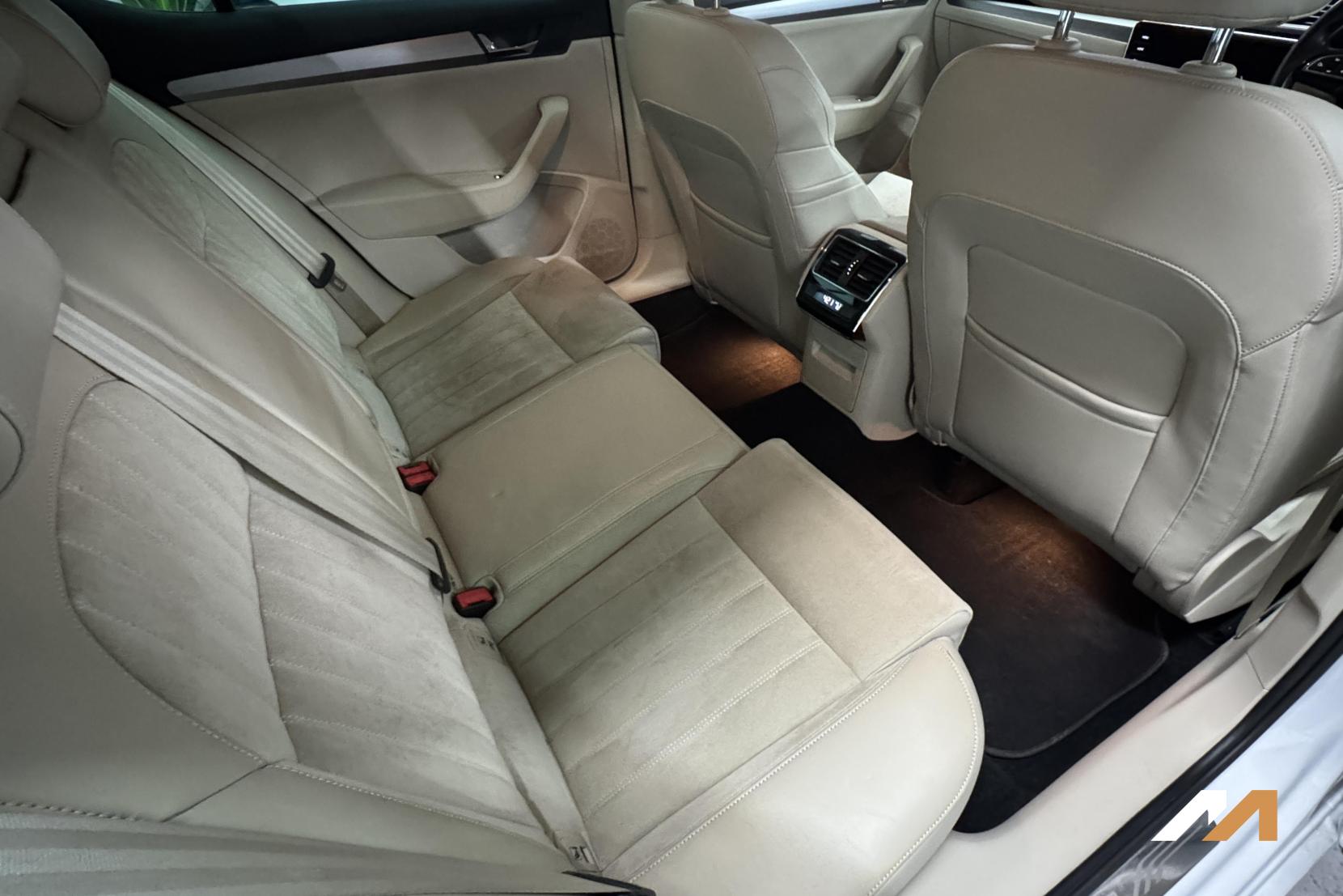 Skoda Superb 2.0 TDI SE L Executive Hatchback 5dr Diesel DSG Euro 6 (s/s) (150 ps)