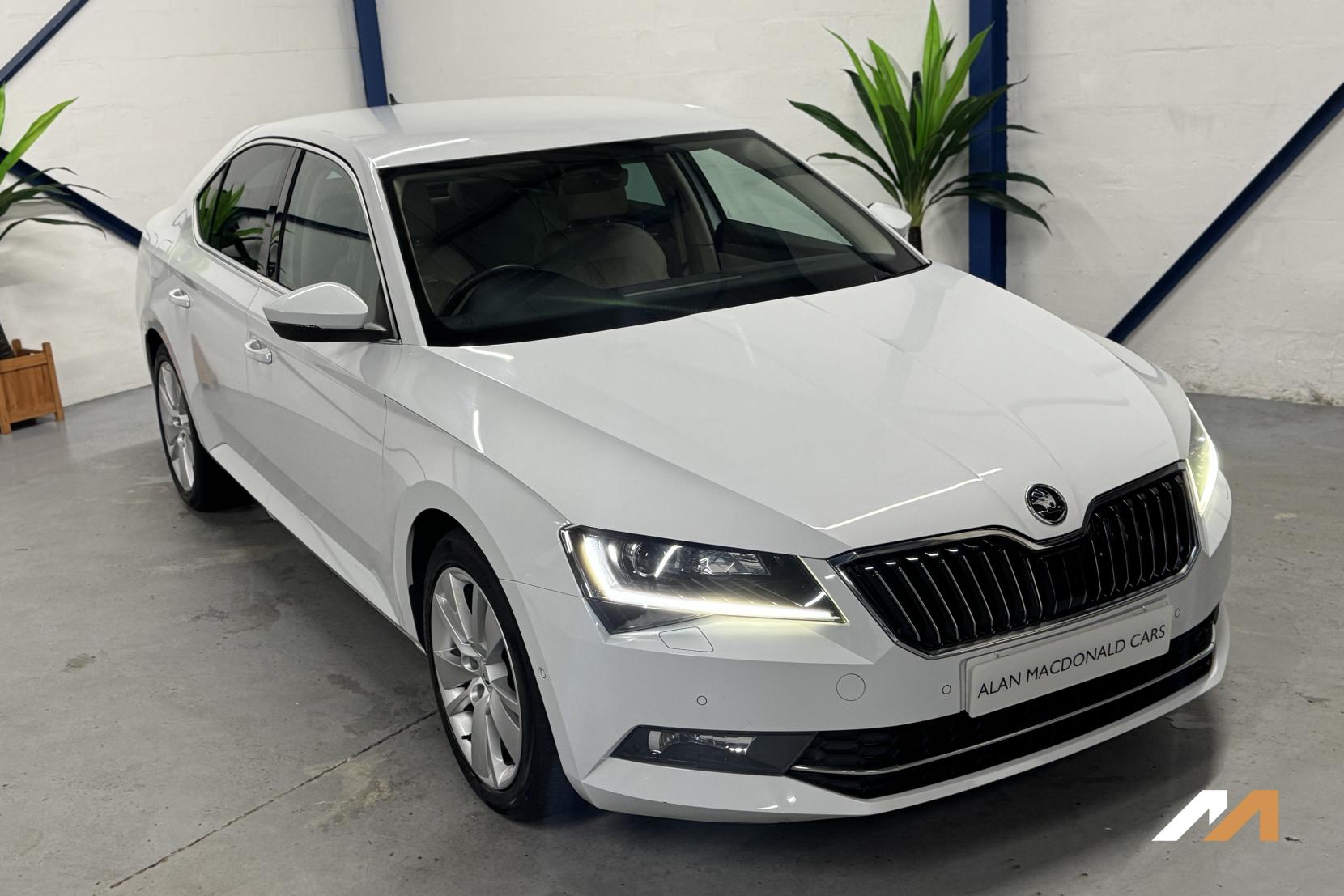 Skoda Superb 2.0 TDI SE L Executive Hatchback 5dr Diesel DSG Euro 6 (s/s) (150 ps)