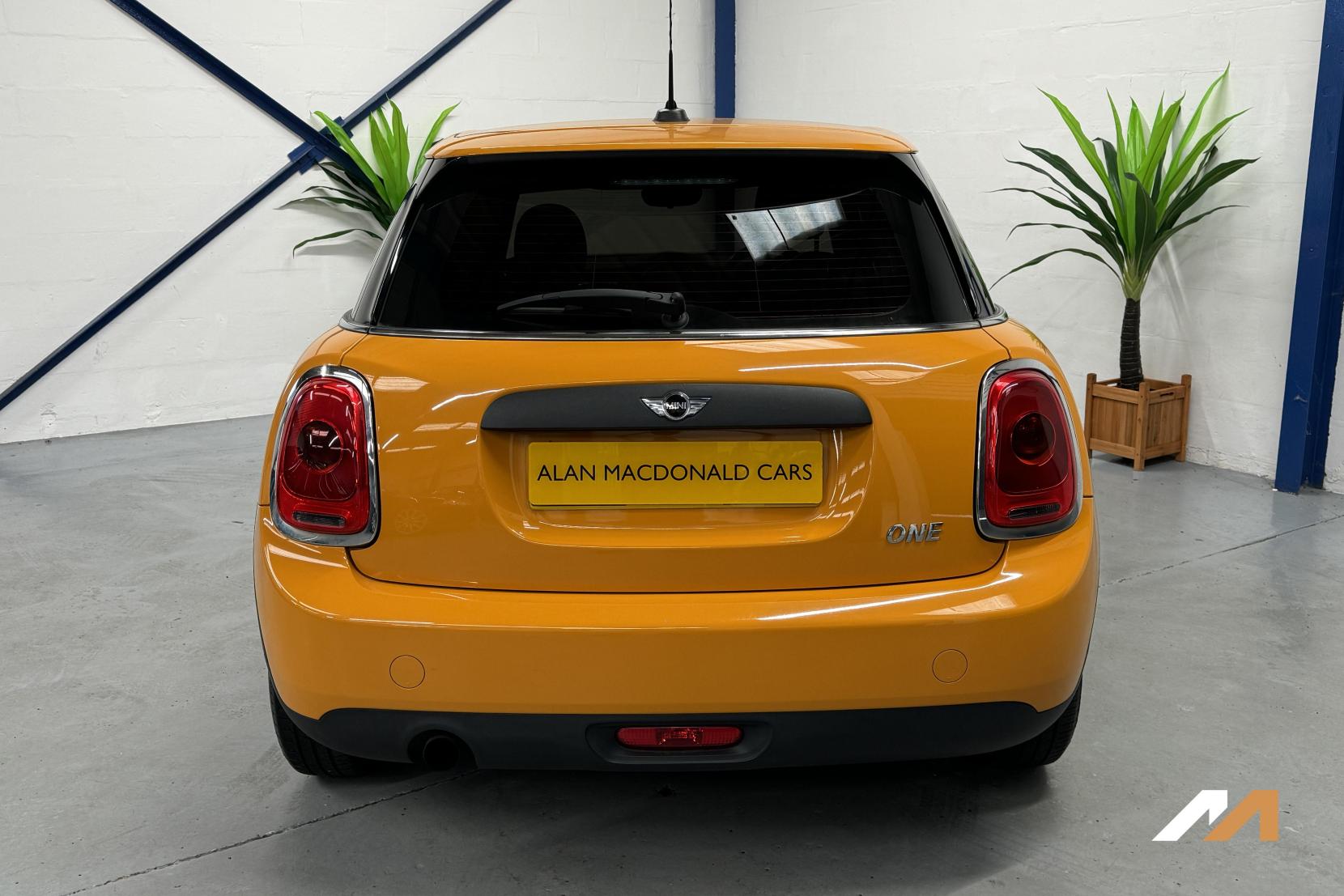 MINI Hatch 1.2 One Hatchback 5dr Petrol Manual Euro 6 (s/s) (102 ps)