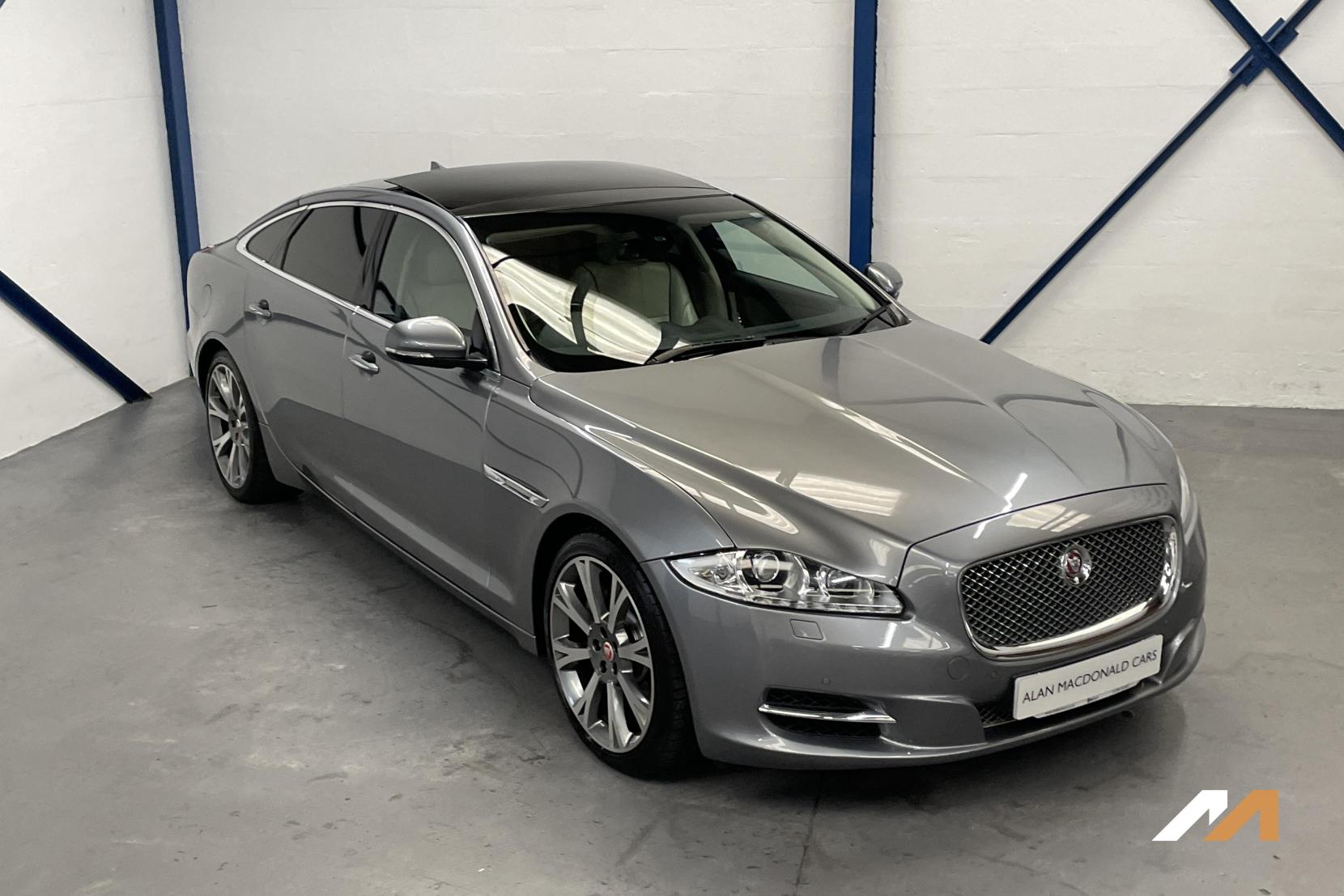 Jaguar XJ 3.0d V6 Portfolio Saloon 4dr Diesel Auto Euro 5 (s/s) (LWB) (275 ps)