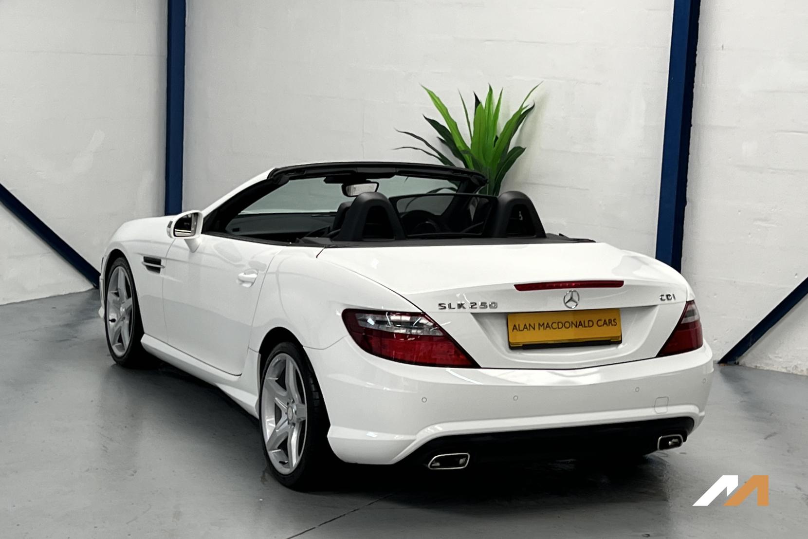 Mercedes-Benz SLK 2.1 SLK250 CDI AMG Sport Convertible 2dr Diesel G-Tronic+ Euro 5 (s/s) (204 ps)