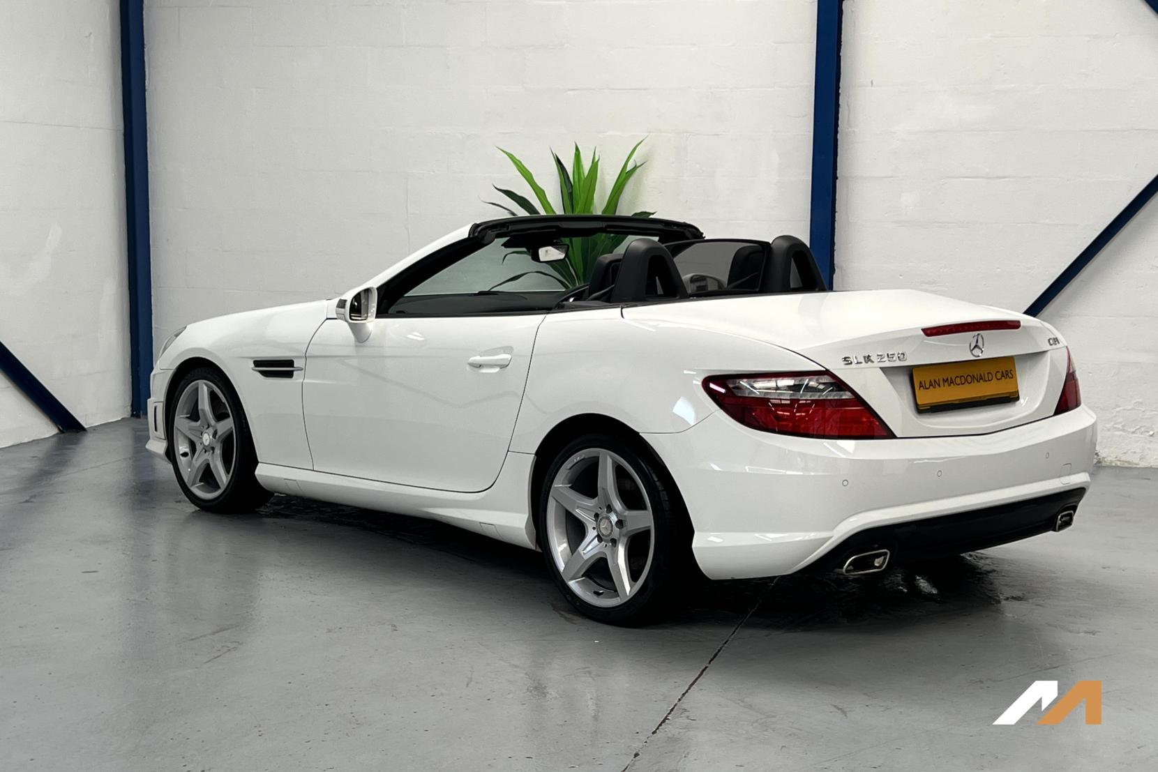 Mercedes-Benz SLK 2.1 SLK250 CDI AMG Sport Convertible 2dr Diesel G-Tronic+ Euro 5 (s/s) (204 ps)