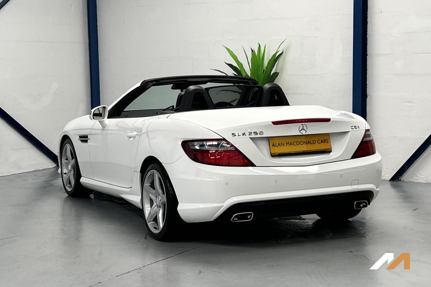 Mercedes-Benz SLK 2.1 SLK250 CDI AMG Sport Convertible 2dr Diesel G-Tronic+ Euro 5 (s/s) (204 ps)