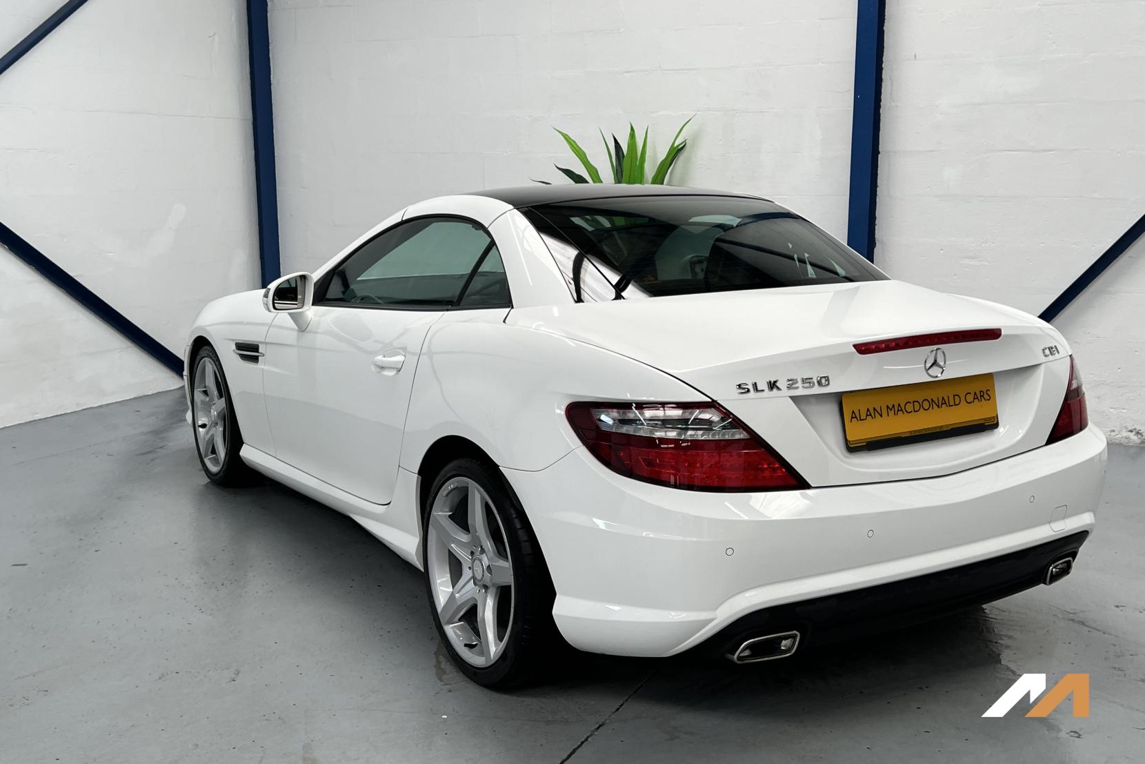 Mercedes-Benz SLK 2.1 SLK250 CDI AMG Sport Convertible 2dr Diesel G-Tronic+ Euro 5 (s/s) (204 ps)