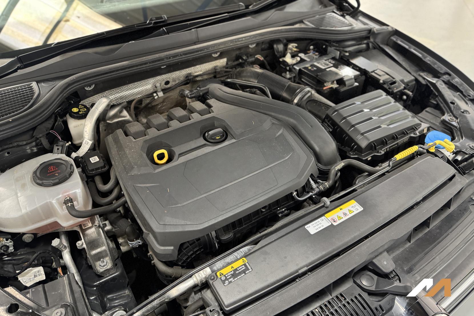 Volkswagen Golf 1.5 TSI R-Line Hatchback 5dr Petrol Manual Euro 6 (s/s) (130 ps)