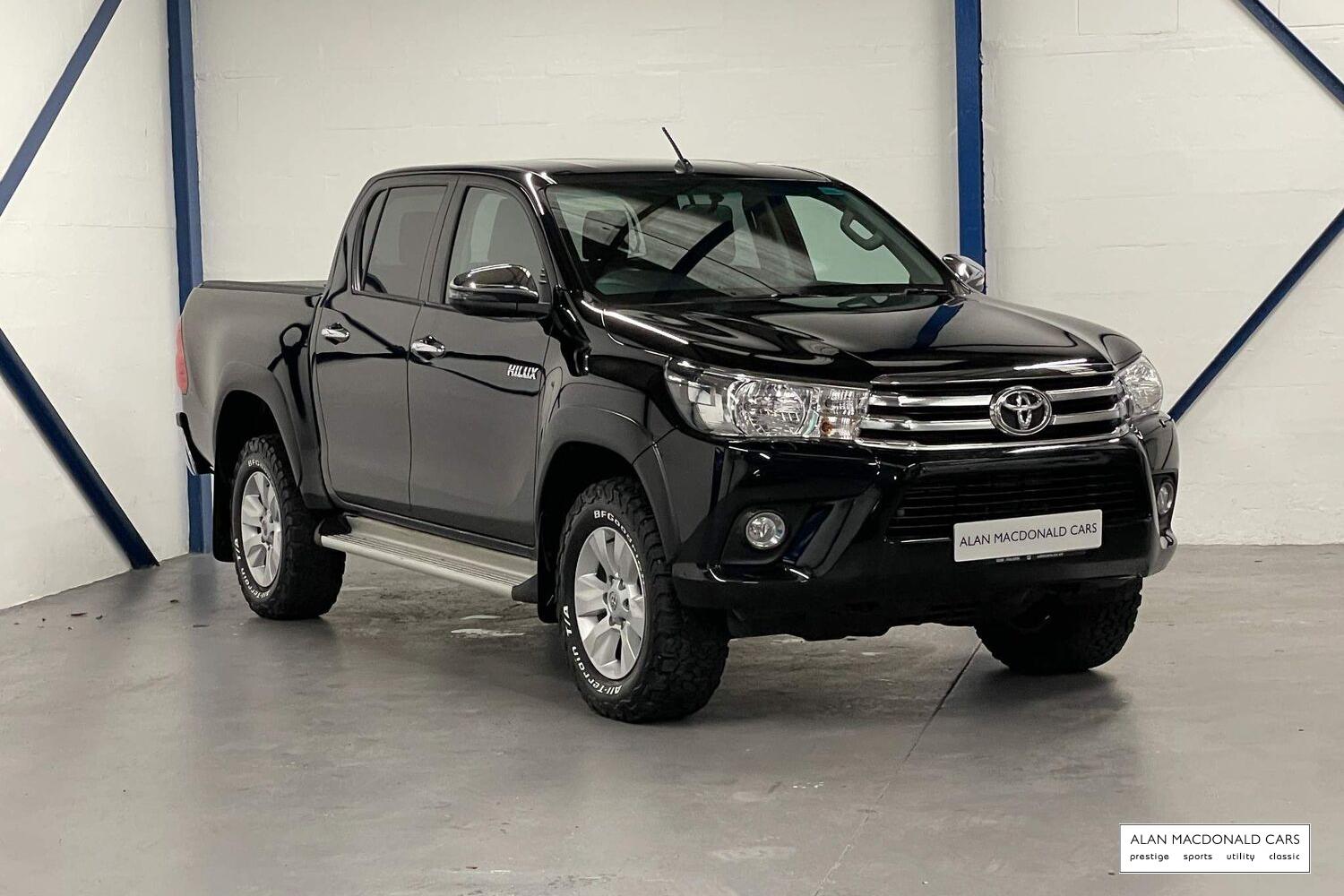 Toyota Hilux 2.4 D-4D Icon Pickup 4dr Diesel Manual 4WD Euro 6 (3.5t) (150 ps)