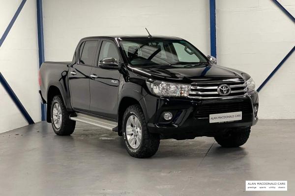 Toyota Hilux 2.4 D-4D Icon Pickup 4dr Diesel Manual 4WD Euro 6 (3.5t) (150 ps)