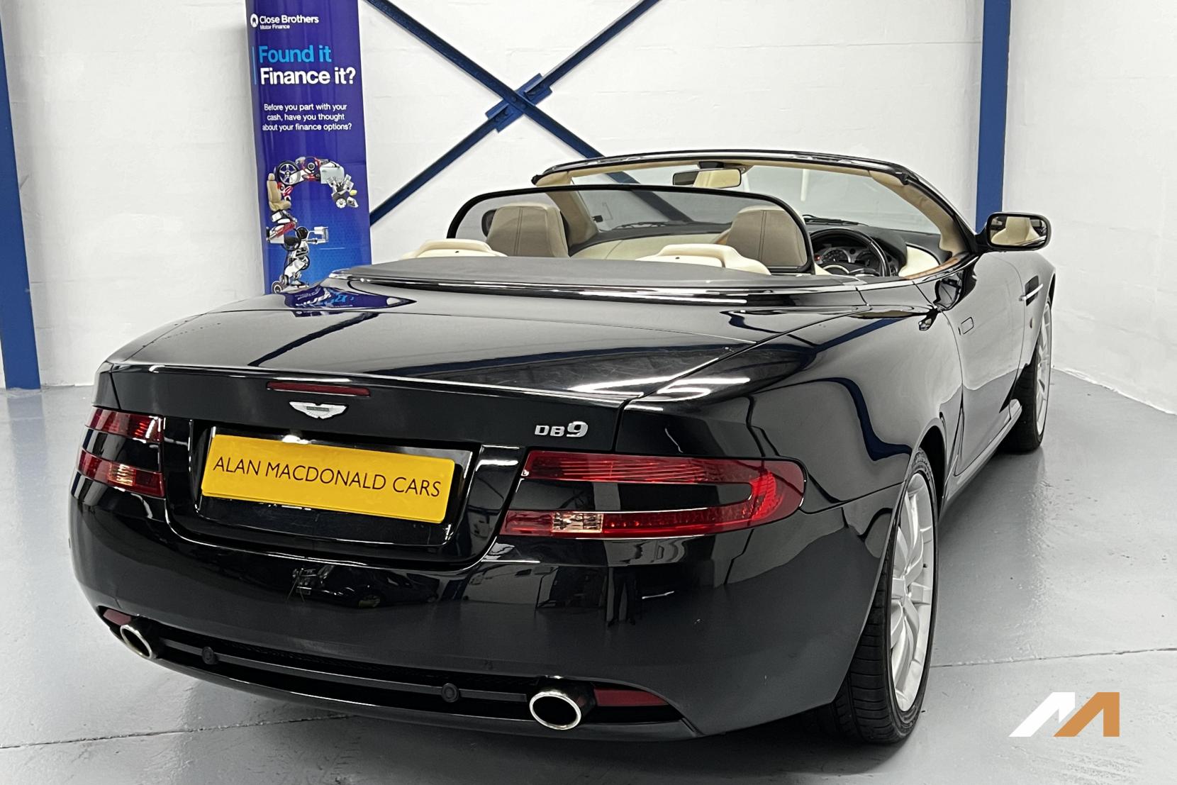 Aston Martin DB9 5.9 Volante 2dr Petrol Seq (EU4) (394 g/km, 450 bhp)