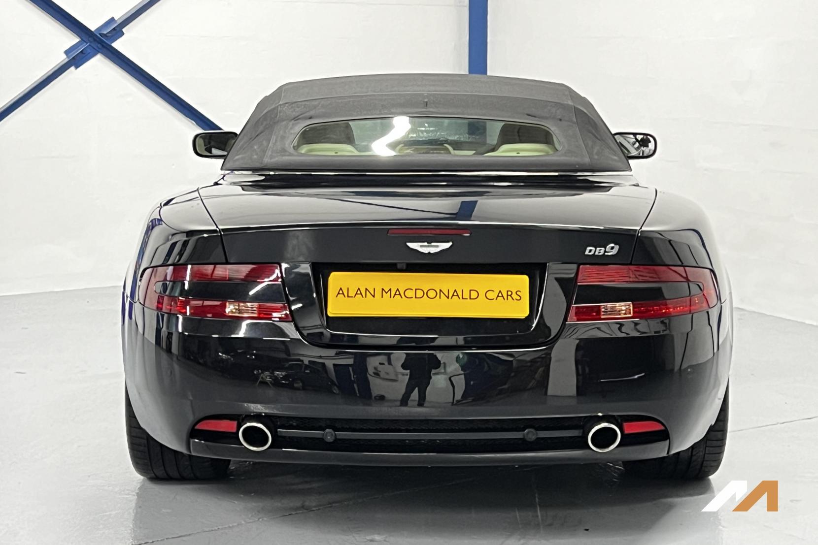 Aston Martin DB9 5.9 Volante 2dr Petrol Seq (EU4) (394 g/km, 450 bhp)