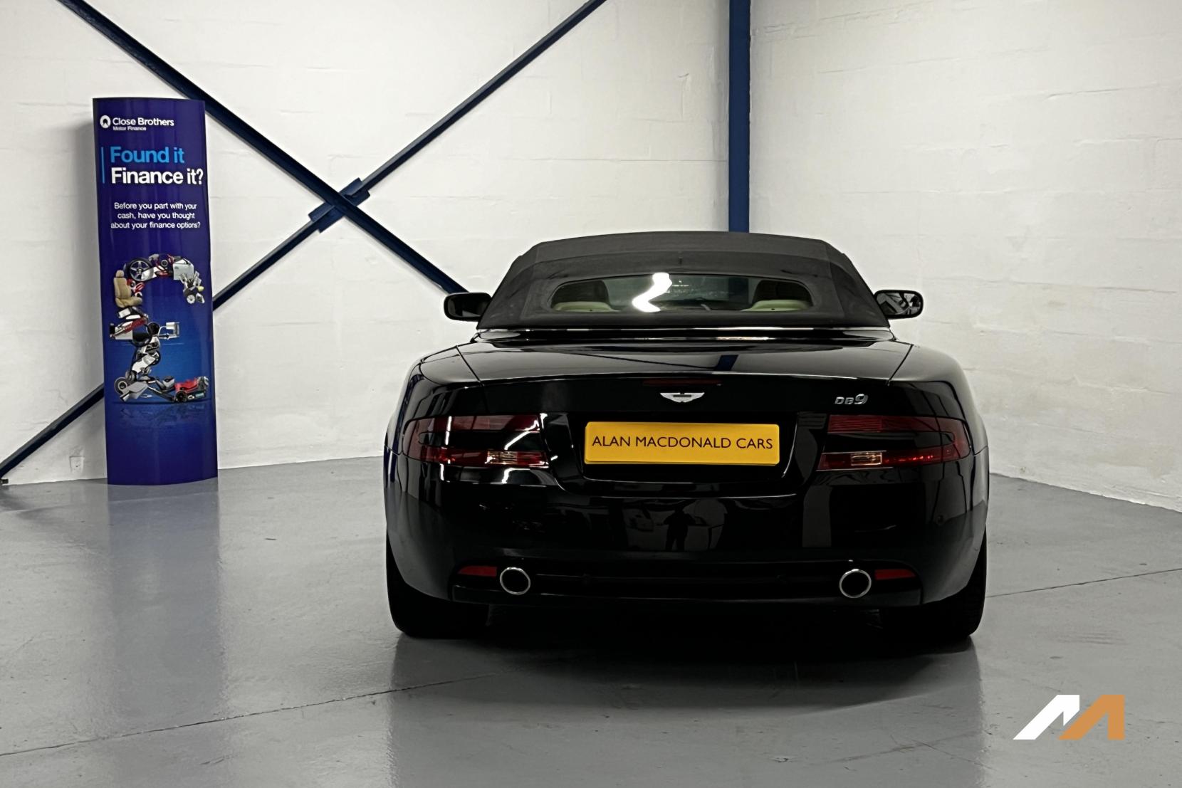 Aston Martin DB9 5.9 Volante 2dr Petrol Seq (EU4) (394 g/km, 450 bhp)