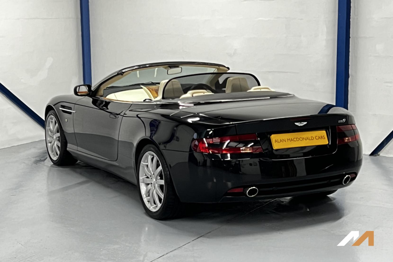 Aston Martin DB9 5.9 Volante 2dr Petrol Seq (EU4) (394 g/km, 450 bhp)