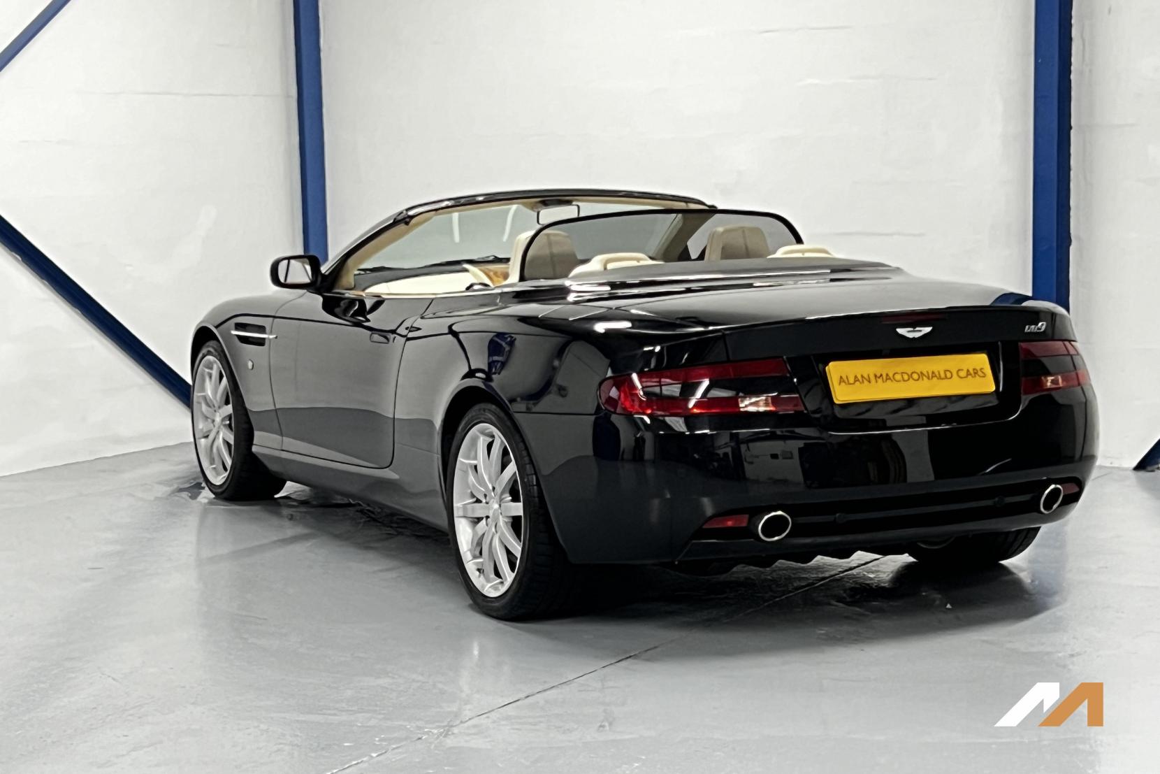 Aston Martin DB9 5.9 Volante 2dr Petrol Seq (EU4) (394 g/km, 450 bhp)