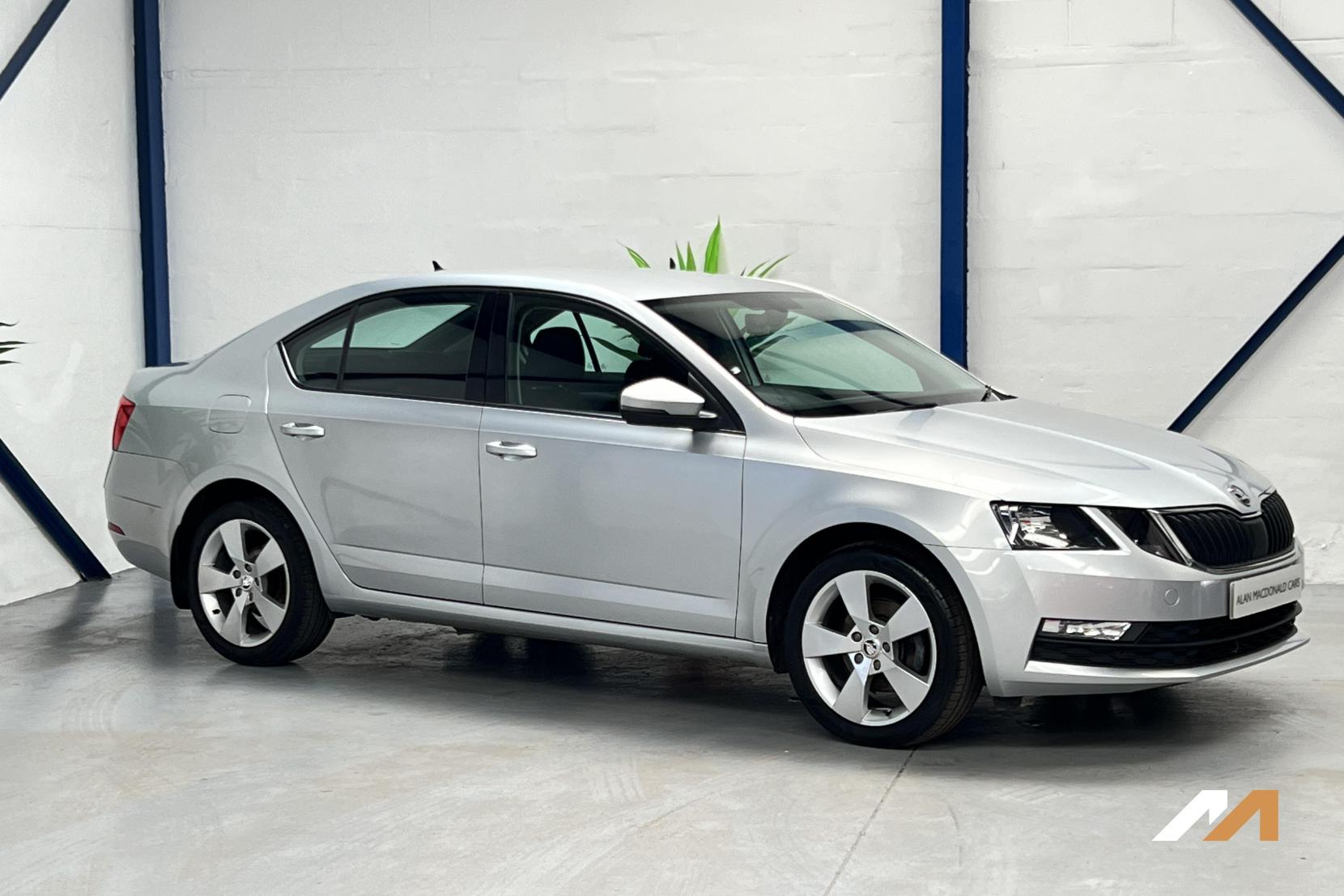 Skoda Octavia 2.0 TDI SE Drive Hatchback 5dr Diesel Manual Euro 6 (s/s) (150 ps)