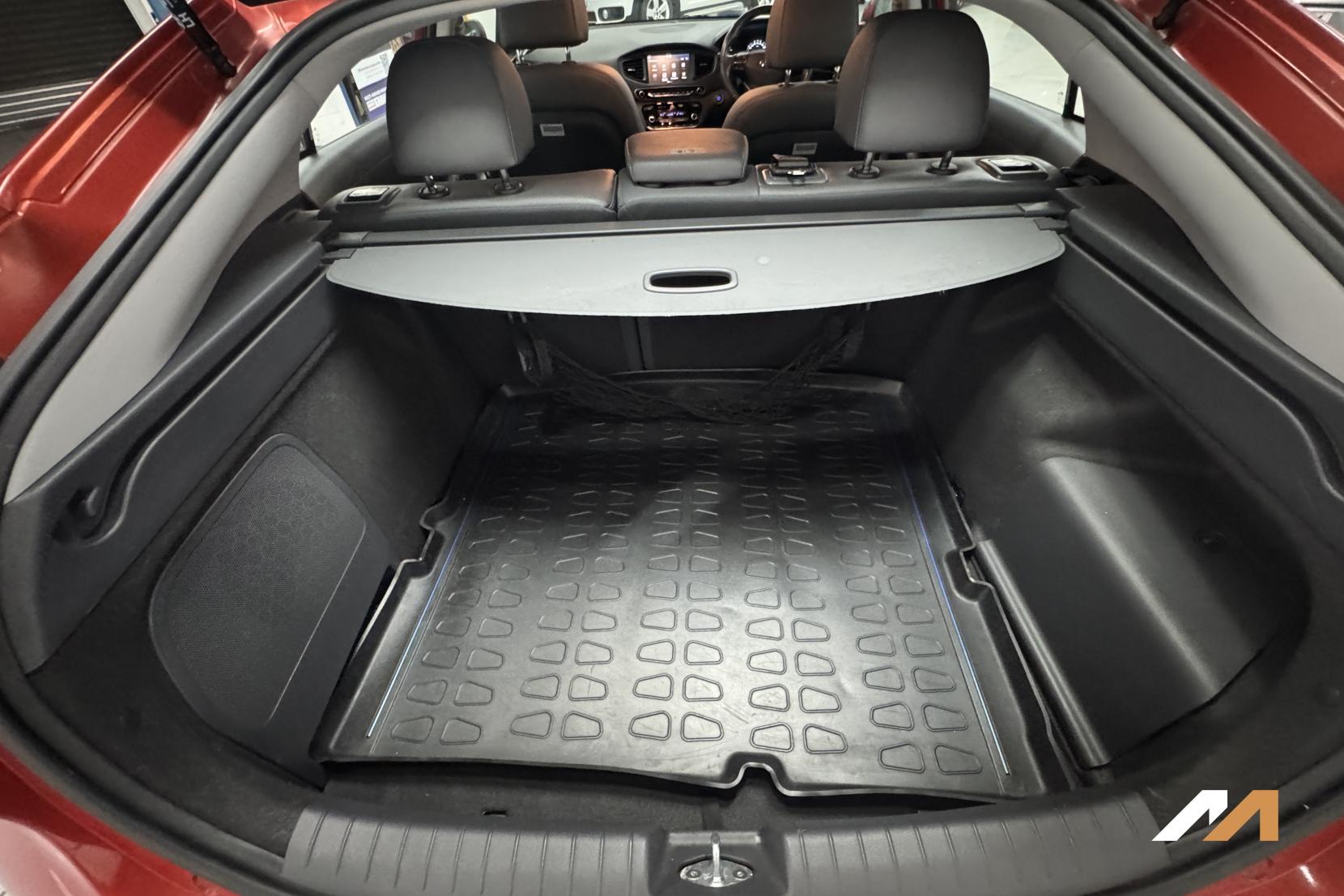 Hyundai IONIQ 1.6 h-GDi Premium SE Hatchback 5dr Petrol Hybrid DCT Euro 6 (s/s) (141 ps)