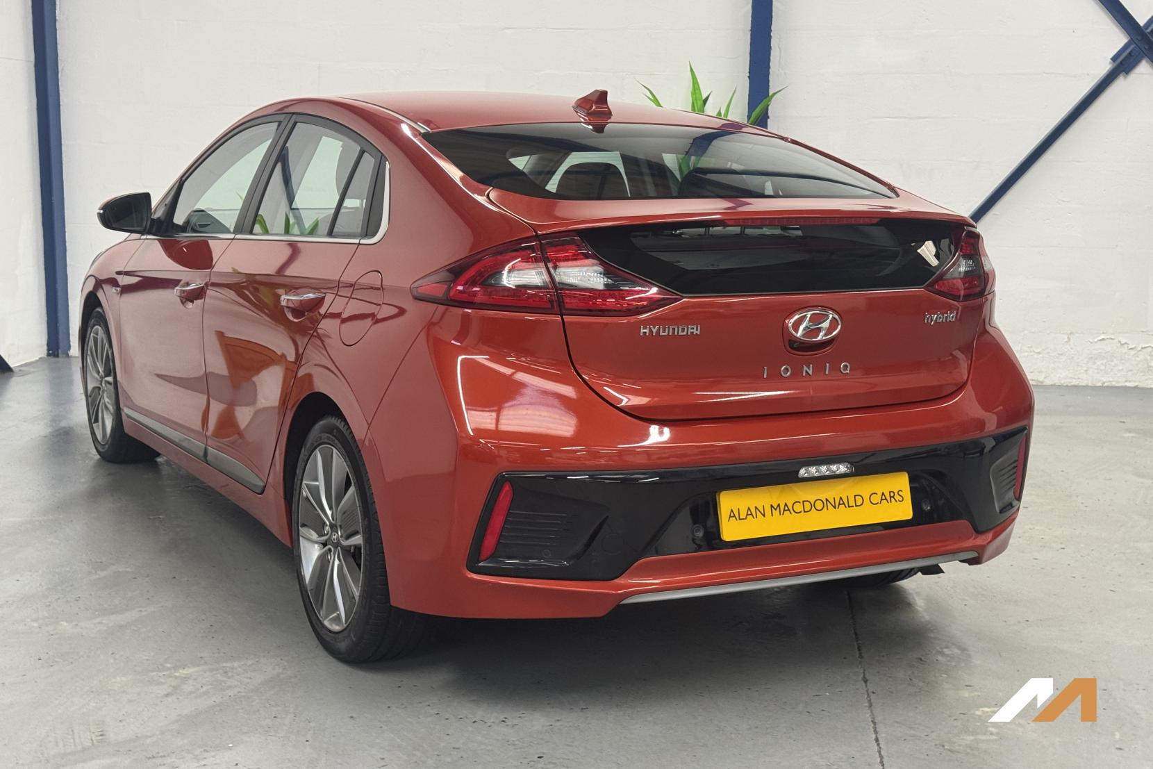 Hyundai IONIQ 1.6 h-GDi Premium SE Hatchback 5dr Petrol Hybrid DCT Euro 6 (s/s) (141 ps)