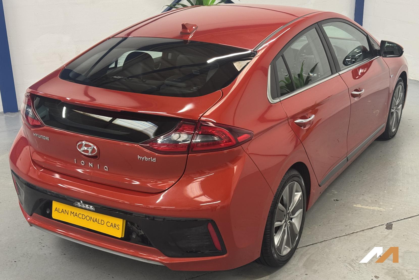 Hyundai IONIQ 1.6 h-GDi Premium SE Hatchback 5dr Petrol Hybrid DCT Euro 6 (s/s) (141 ps)