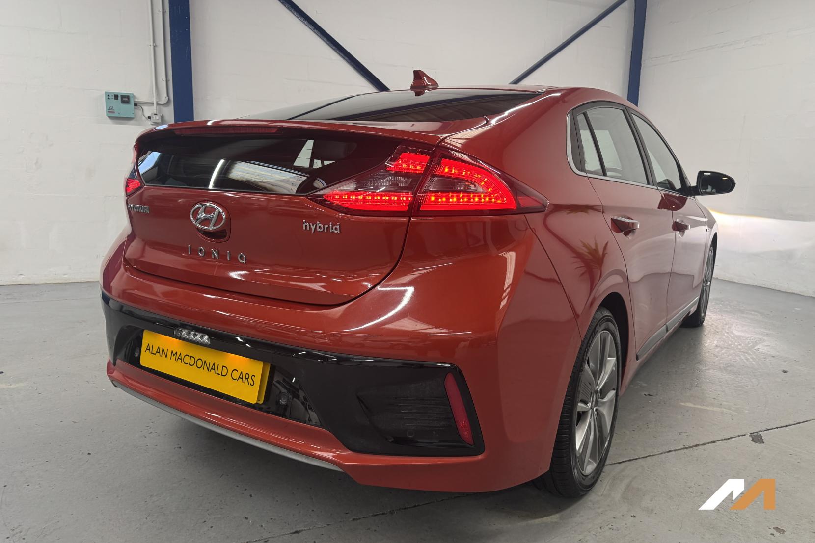 Hyundai IONIQ 1.6 h-GDi Premium SE Hatchback 5dr Petrol Hybrid DCT Euro 6 (s/s) (141 ps)