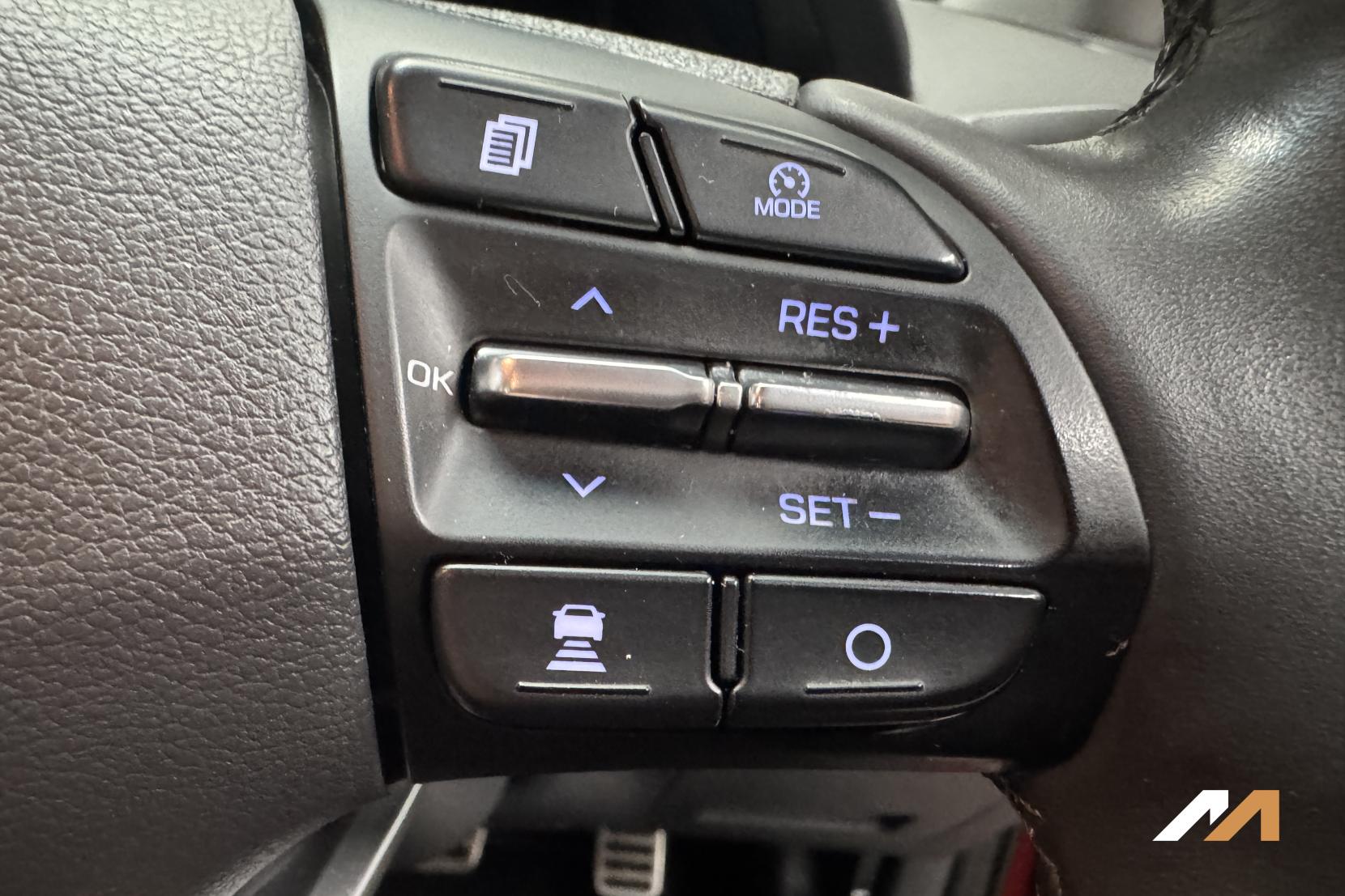 Hyundai IONIQ 1.6 h-GDi Premium SE Hatchback 5dr Petrol Hybrid DCT Euro 6 (s/s) (141 ps)