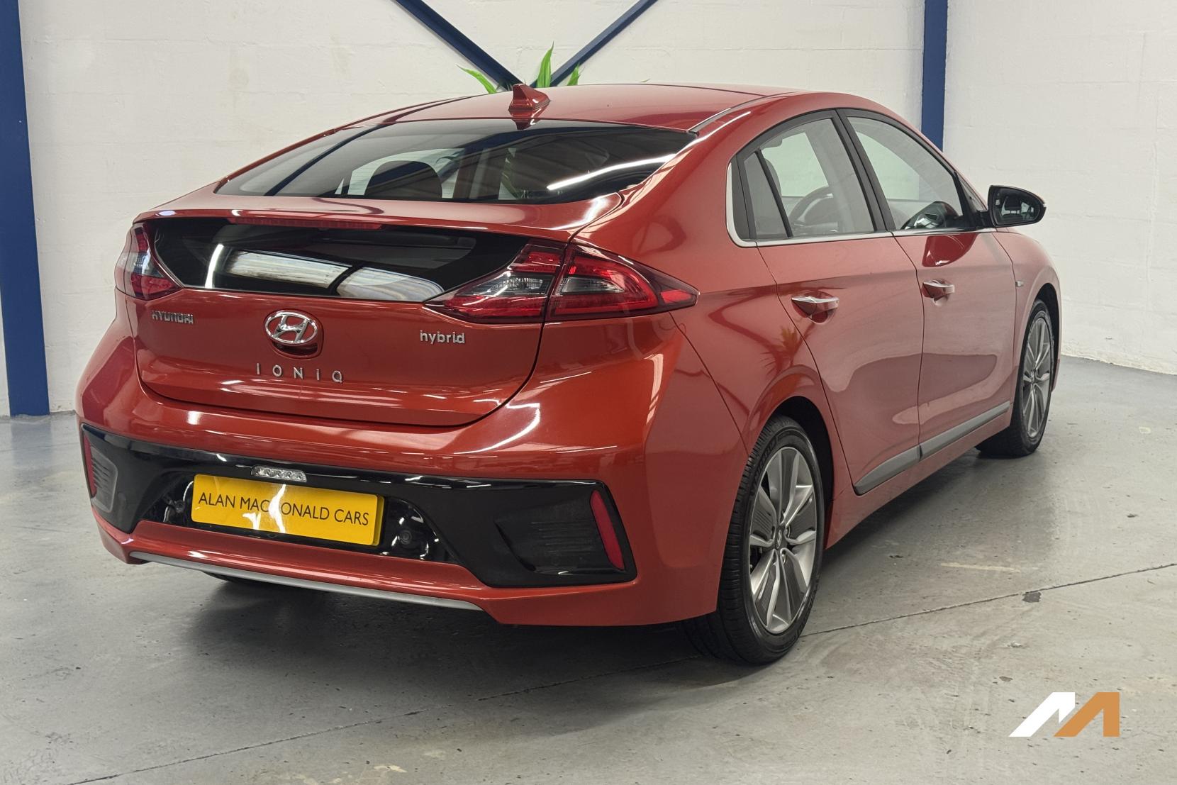 Hyundai IONIQ 1.6 h-GDi Premium SE Hatchback 5dr Petrol Hybrid DCT Euro 6 (s/s) (141 ps)