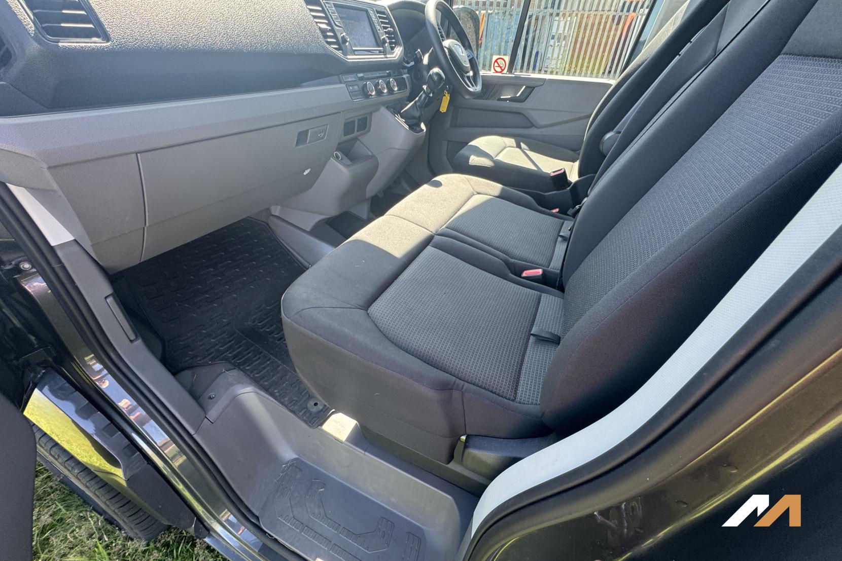 MAN TGE 2.0 BiTurbo 3180d Panel Van 5dr Diesel Manual 4WD Standard Medium Roof Euro 6 (s/s) (177 ps)