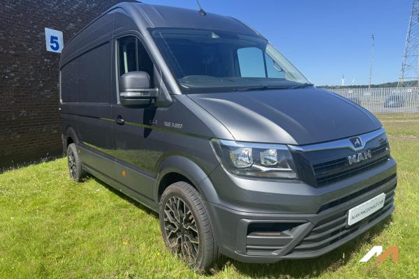 MAN TGE 2.0 BiTurbo 3180d Panel Van 5dr Diesel Manual 4WD Standard Medium Roof Euro 6 (s/s) (177 ps)