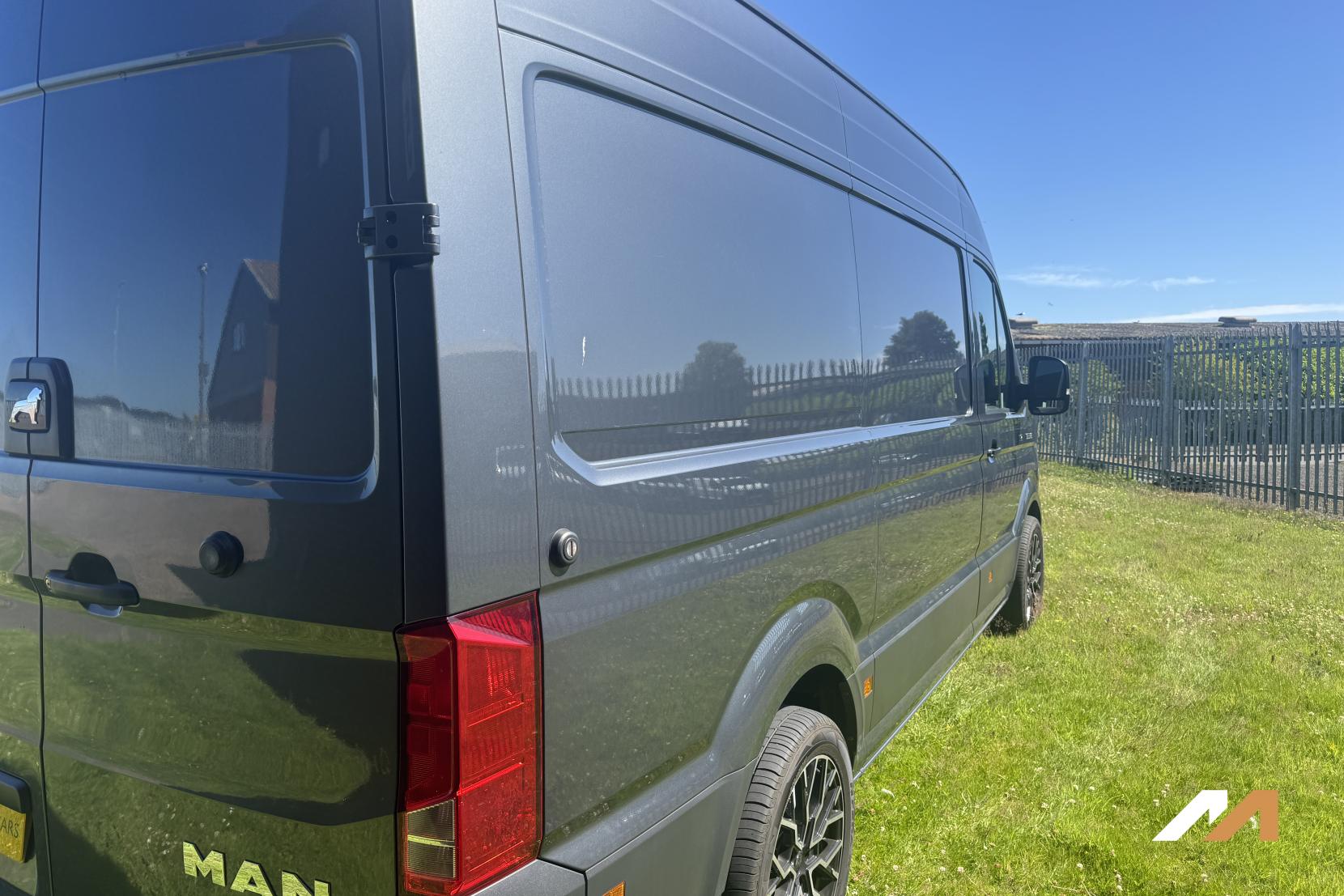 MAN TGE 2.0 BiTurbo 3180d Panel Van 5dr Diesel Manual 4WD Standard Medium Roof Euro 6 (s/s) (177 ps)