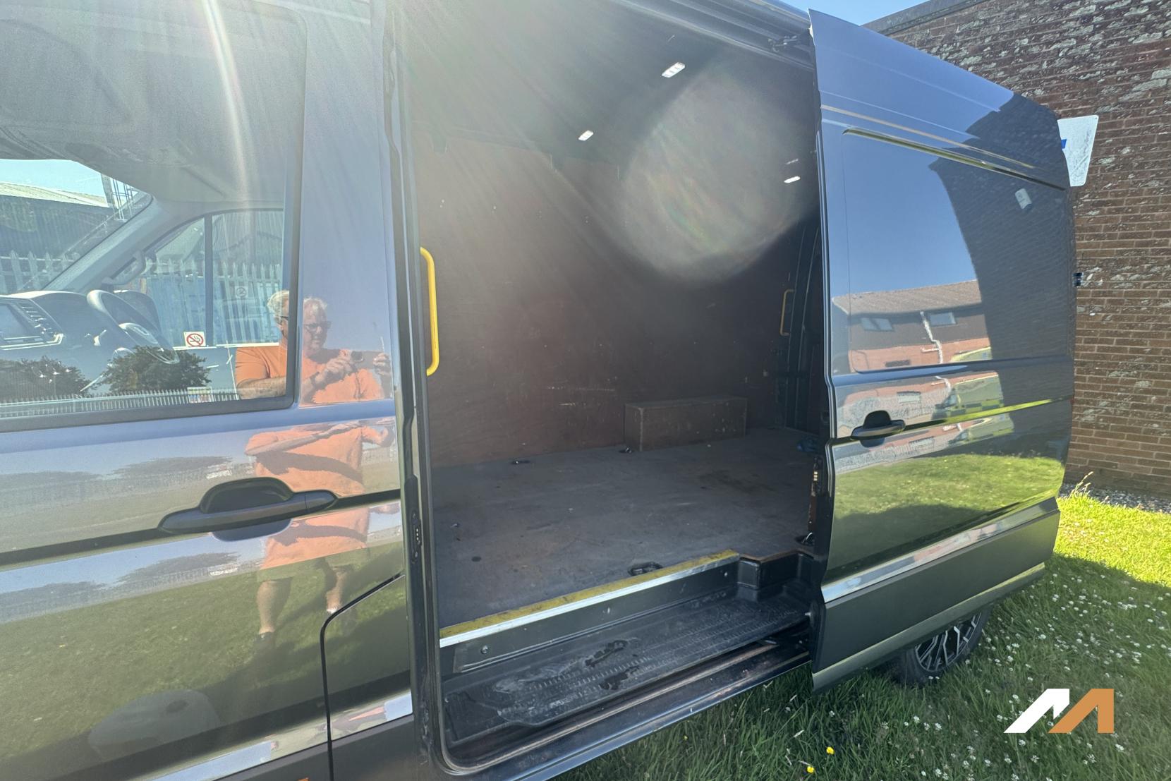MAN TGE 2.0 BiTurbo 3180d Panel Van 5dr Diesel Manual 4WD Standard Medium Roof Euro 6 (s/s) (177 ps)