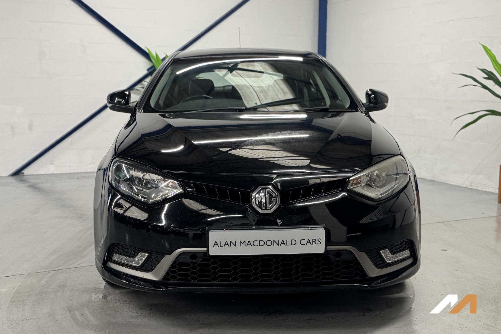MG MG6 1.9 DTi Tech TS Hatchback 5dr Diesel Manual Euro 5 (s/s) (150 ps)