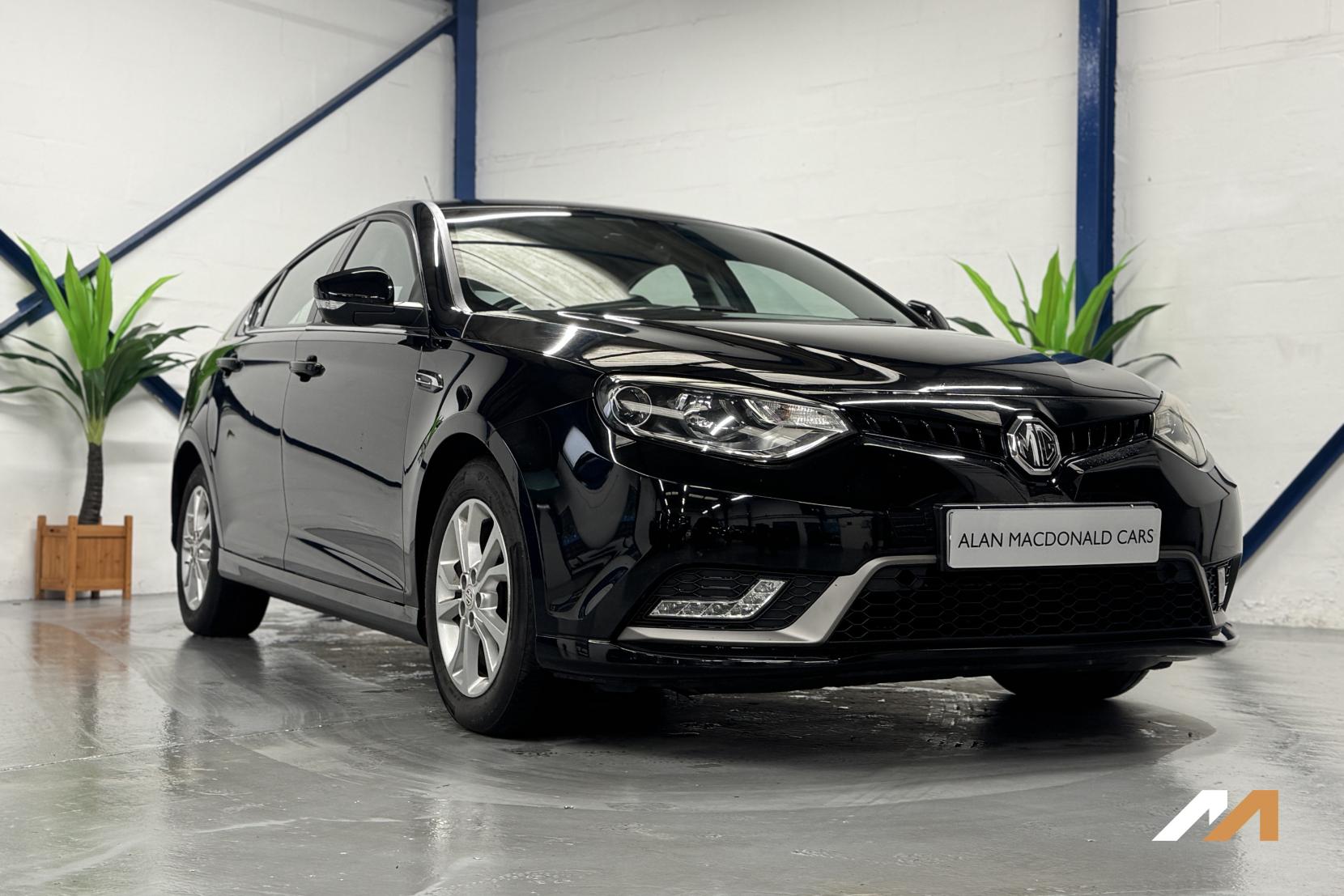 MG MG6 1.9 DTi Tech TS Hatchback 5dr Diesel Manual Euro 5 (s/s) (150 ps)