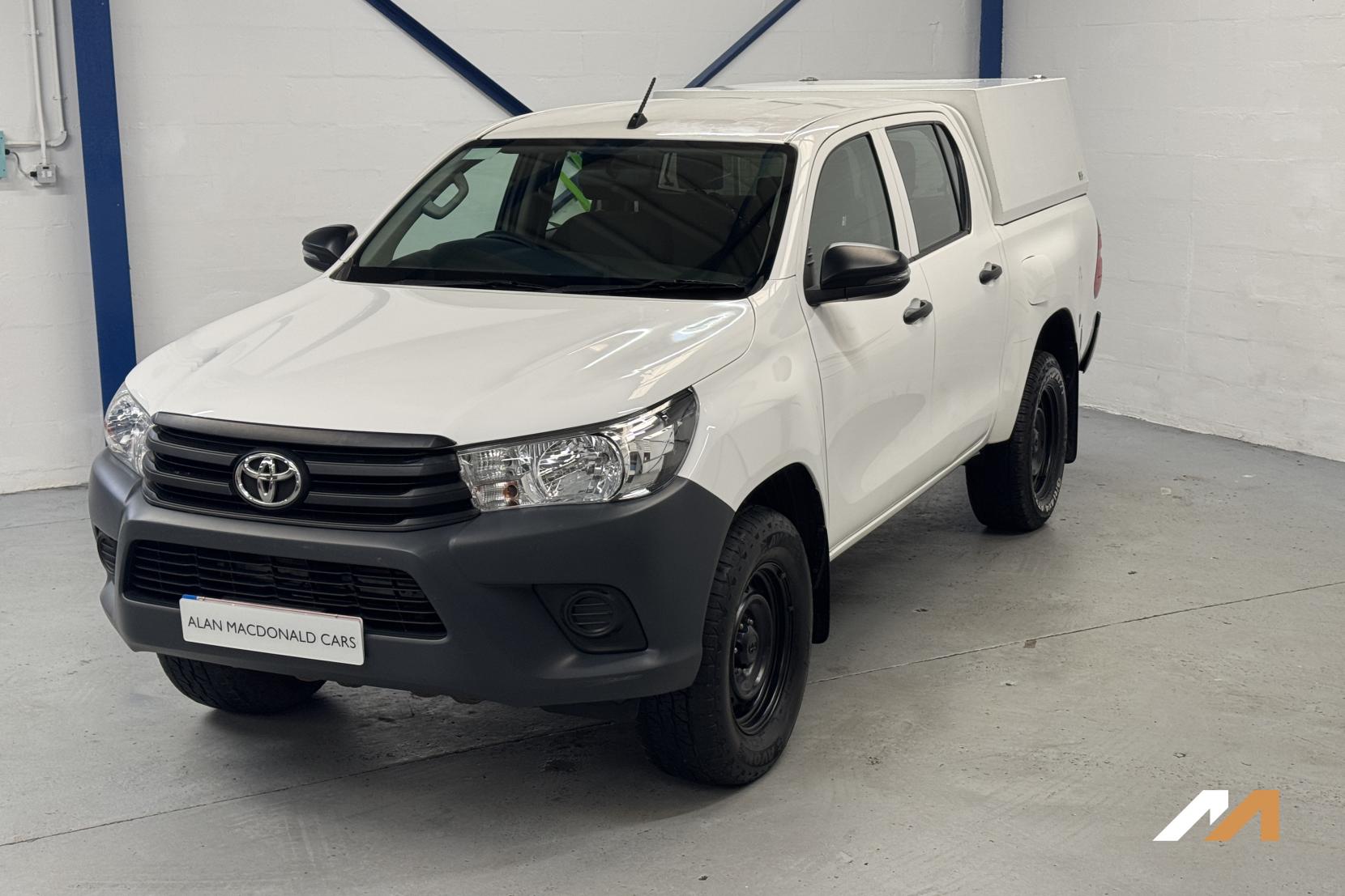 Toyota Hilux 2.4 D-4D Active Pickup Double Cab 4dr Diesel Manual 4WD Euro 6 (s/s) (150 ps)