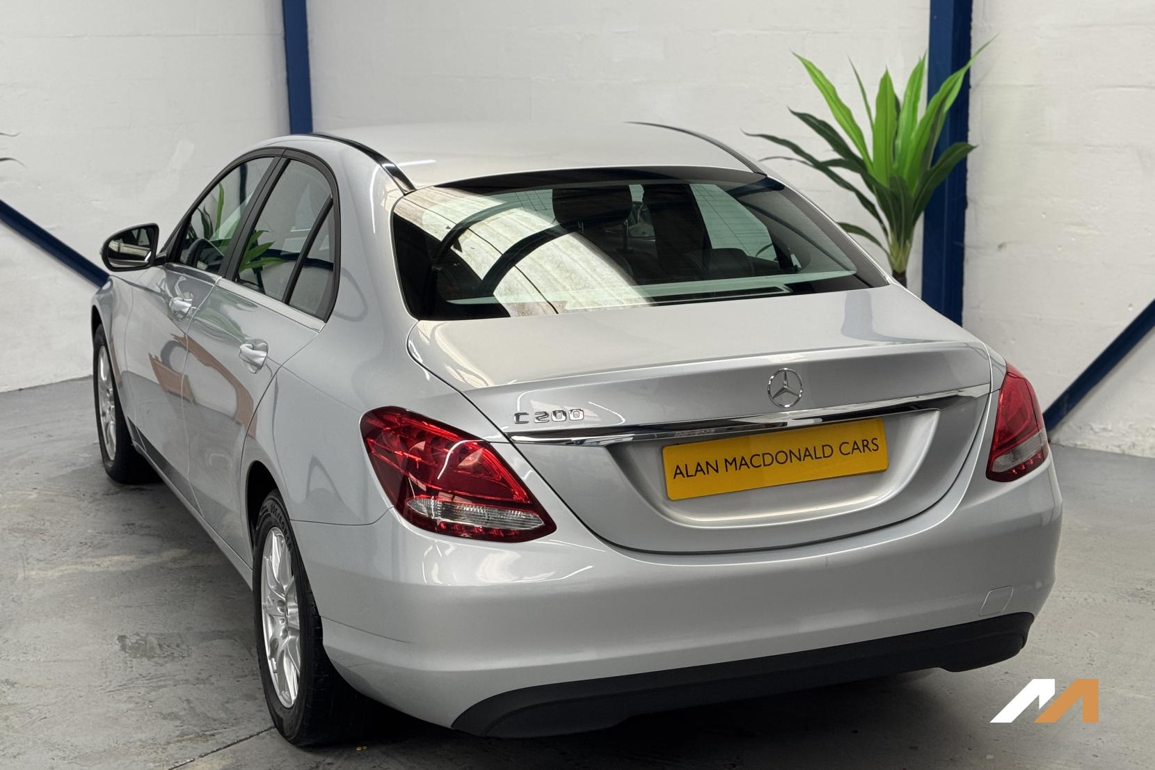 Mercedes-Benz C Class 2.0 C200 SE Saloon 4dr Petrol Manual Euro 6 (s/s) (184 ps)