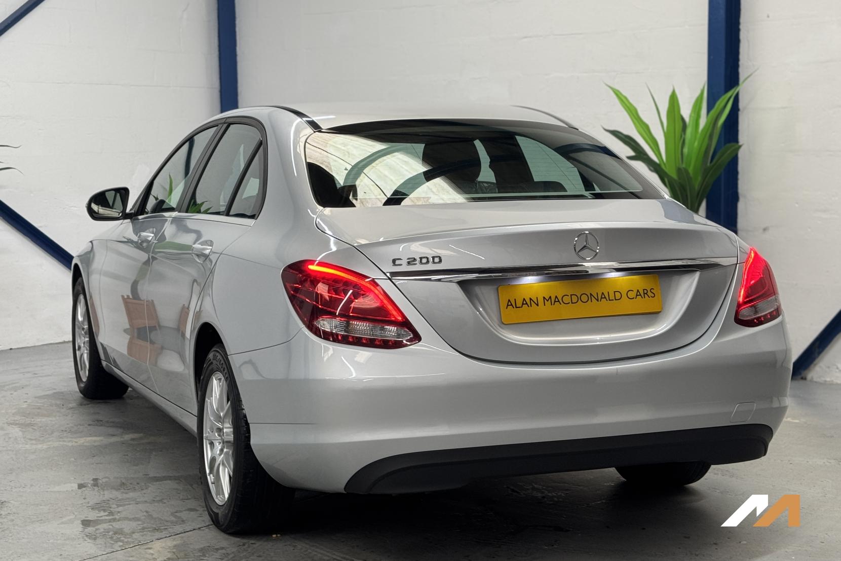 Mercedes-Benz C Class 2.0 C200 SE Saloon 4dr Petrol Manual Euro 6 (s/s) (184 ps)