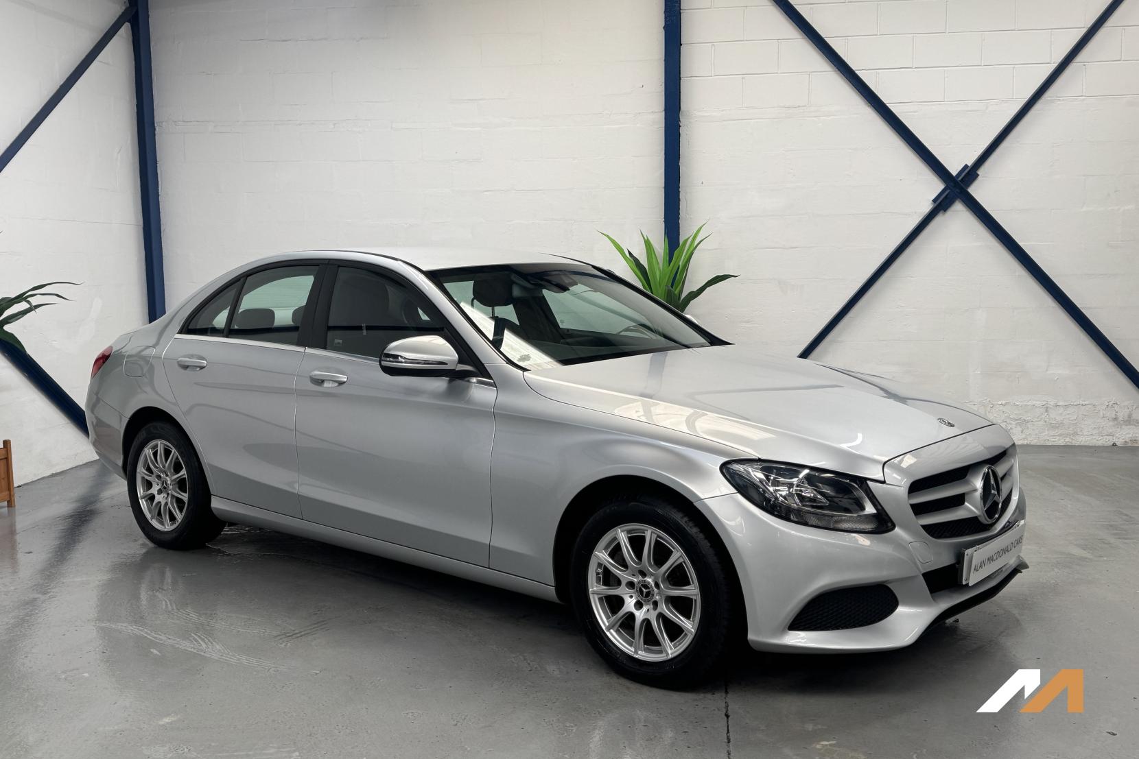 Mercedes-Benz C Class 2.0 C200 SE Saloon 4dr Petrol Manual Euro 6 (s/s) (184 ps)