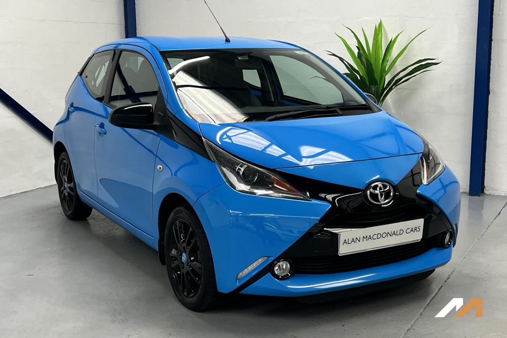 Toyota AYGO 1.0 VVT-i x-cite Hatchback 5dr Petrol Manual Euro 6 (68 ps)