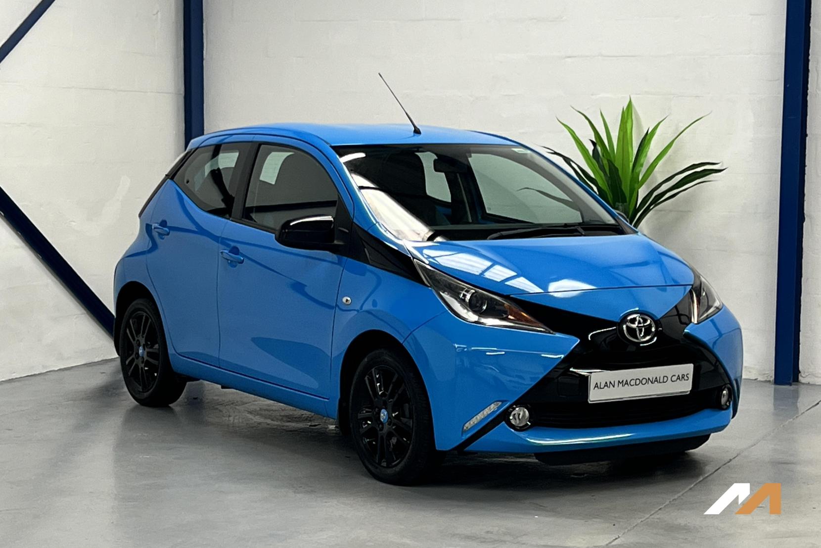 Toyota AYGO 1.0 VVT-i x-cite Hatchback 5dr Petrol Manual Euro 6 (68 ps)