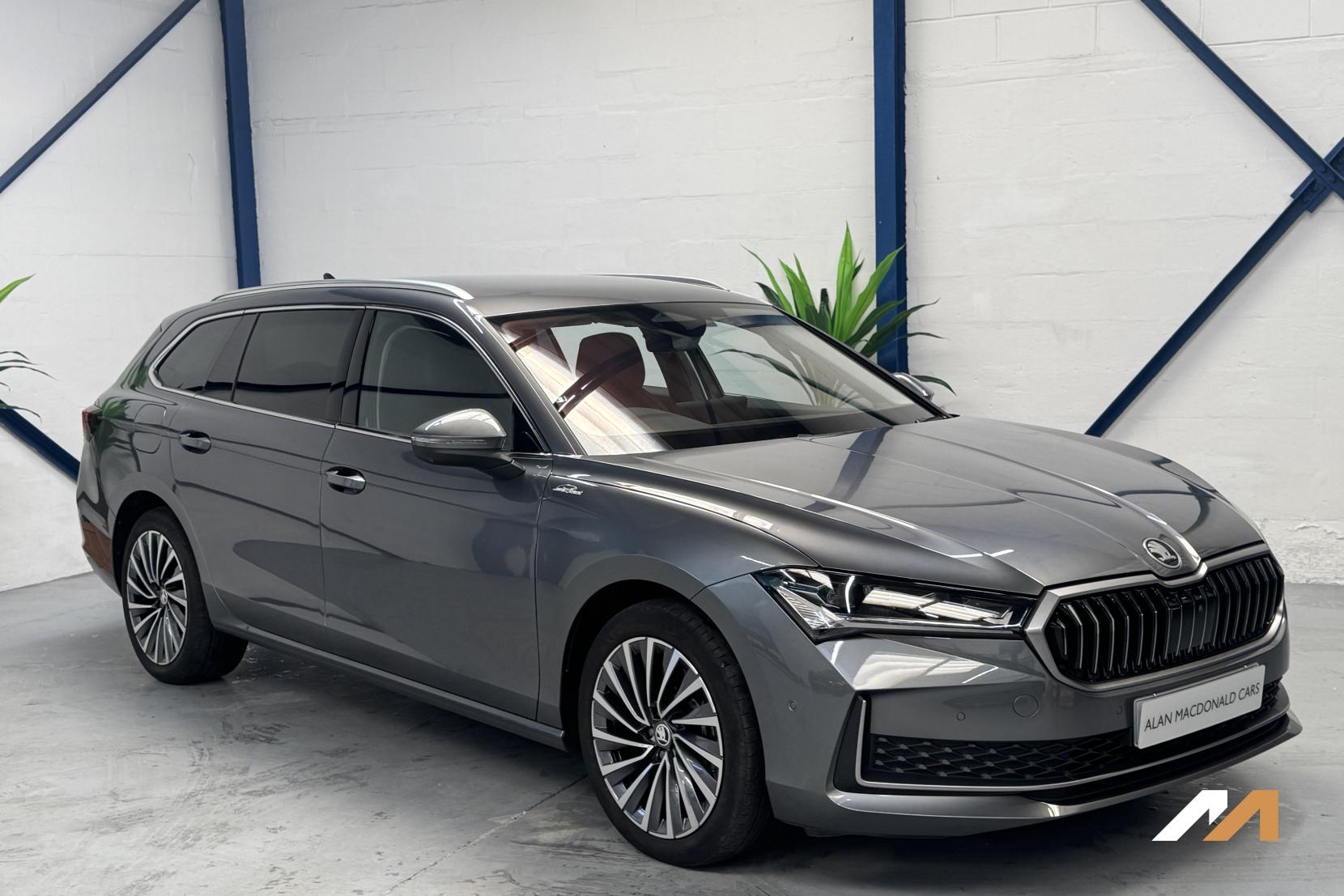 Skoda Superb 2.0 TDI Laurin & Klement Estate 5dr Diesel DSG 4WD Euro 6 (s/s) (193 ps)