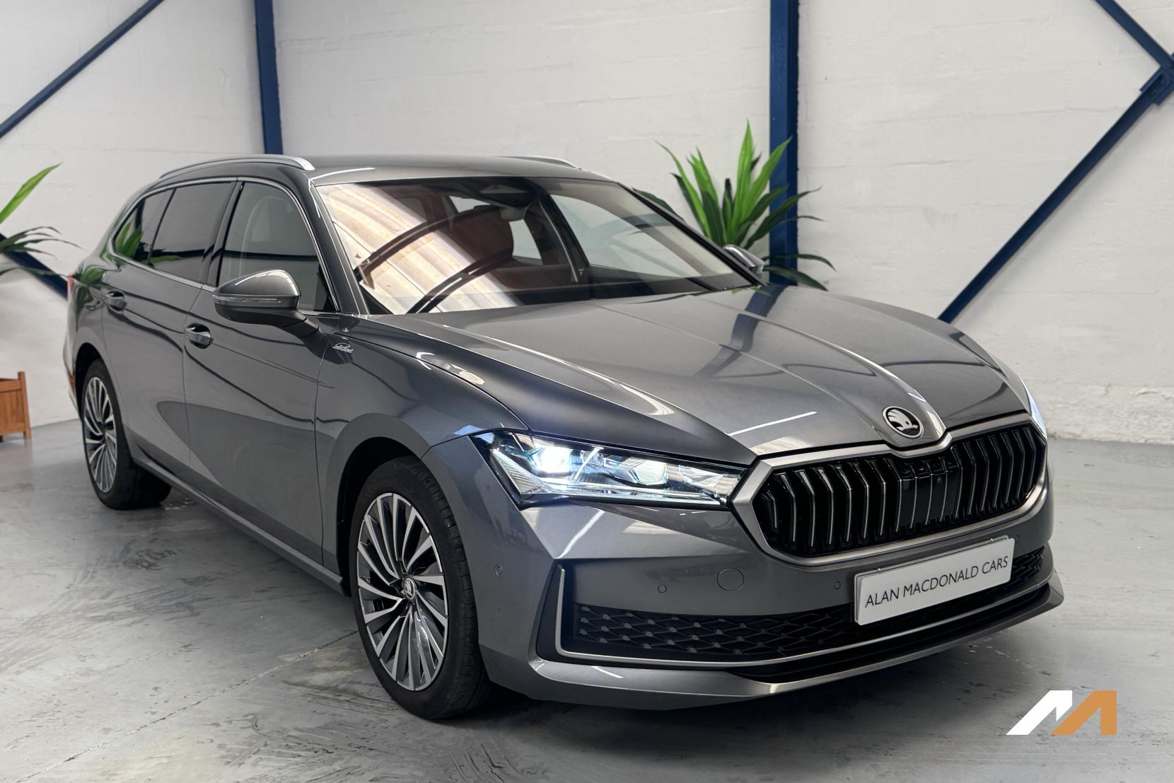 Skoda Superb 2.0 TDI Laurin & Klement Estate 5dr Diesel DSG 4WD Euro 6 (s/s) (193 ps)