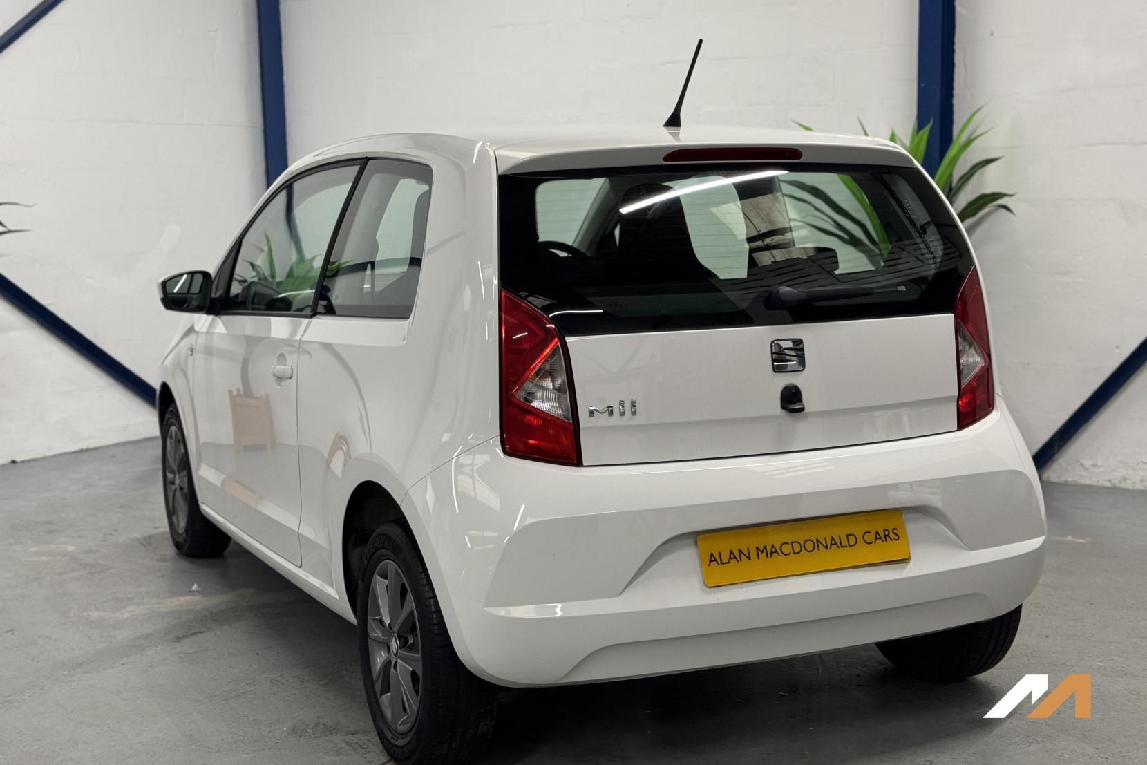 SEAT Mii 1.0 12v I TECH Hatchback 3dr Petrol Manual Euro 5 (60 ps)