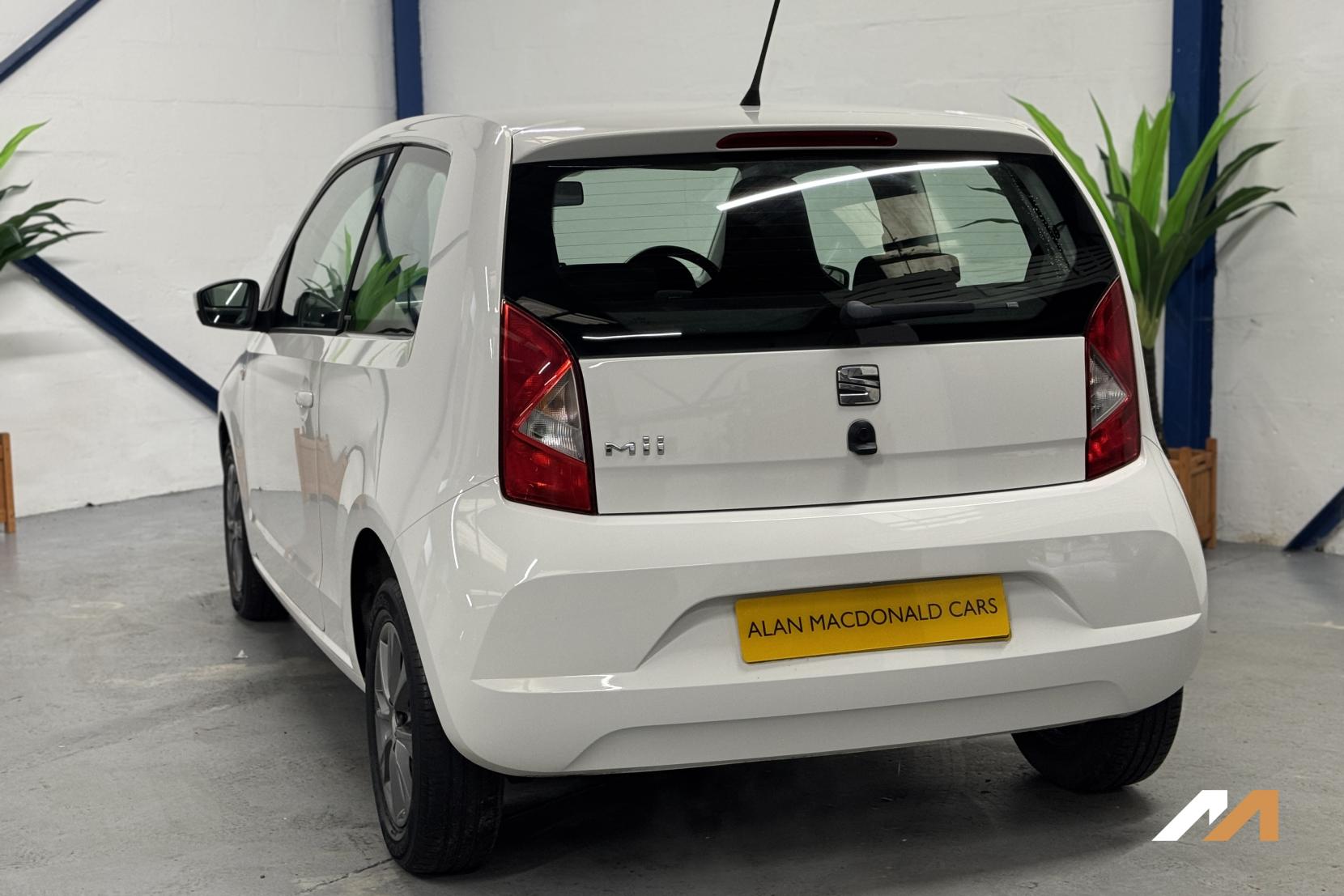SEAT Mii 1.0 12v I TECH Hatchback 3dr Petrol Manual Euro 5 (60 ps)