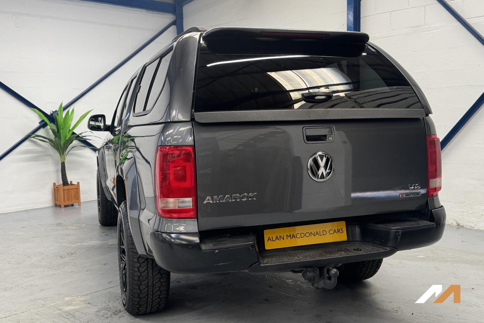 Volkswagen Amarok 3.0 TDI V6 Trendline Pickup Double Cab 4dr Diesel Auto 4Motion Euro 6 (s/s) (204 ps)