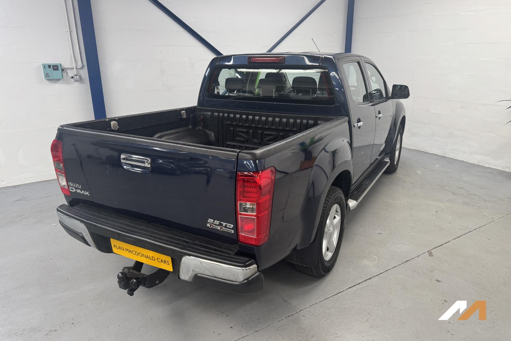 Isuzu D-Max 2.5 TD Yukon Pickup 4dr Diesel Manual 4x4 (194 g/km, 161 bhp)