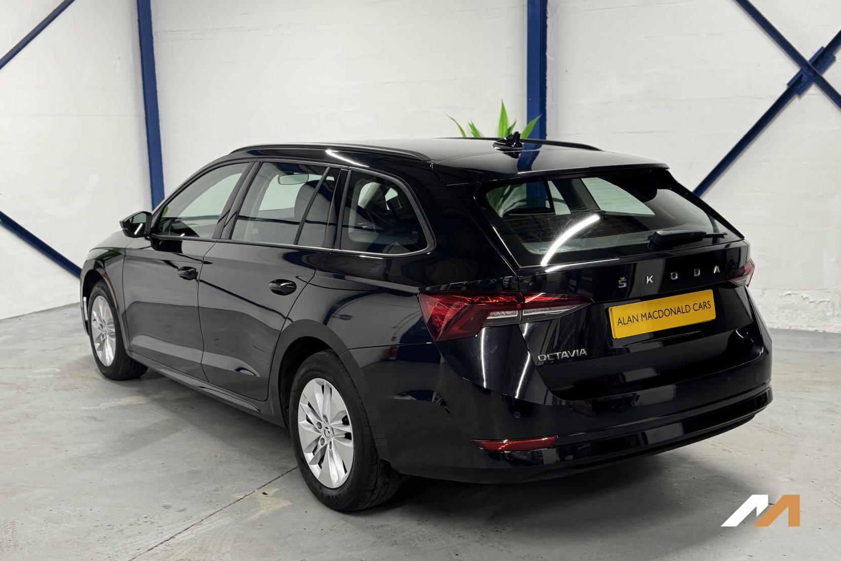 Skoda Octavia 1.5 TSI ACT SE Estate 5dr Petrol Manual Euro 6 (s/s) (150 ps)