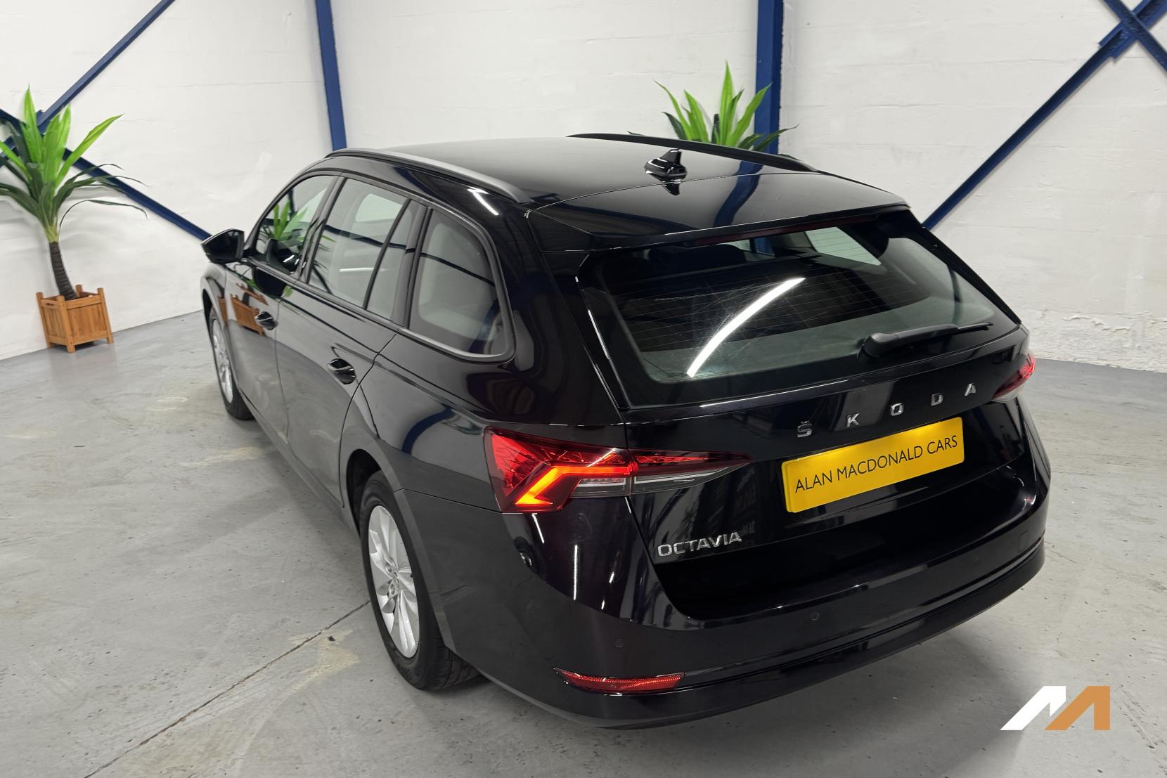 Skoda Octavia 1.5 TSI ACT SE Estate 5dr Petrol Manual Euro 6 (s/s) (150 ps)