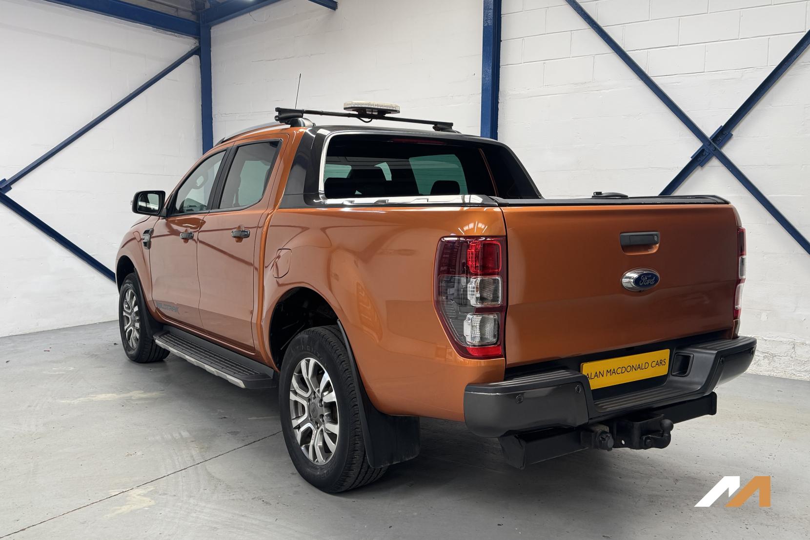 Ford Ranger 3.2 TDCi Wildtrak Pickup Double Cab 4dr Diesel Auto 4WD Euro 5 (200 ps)