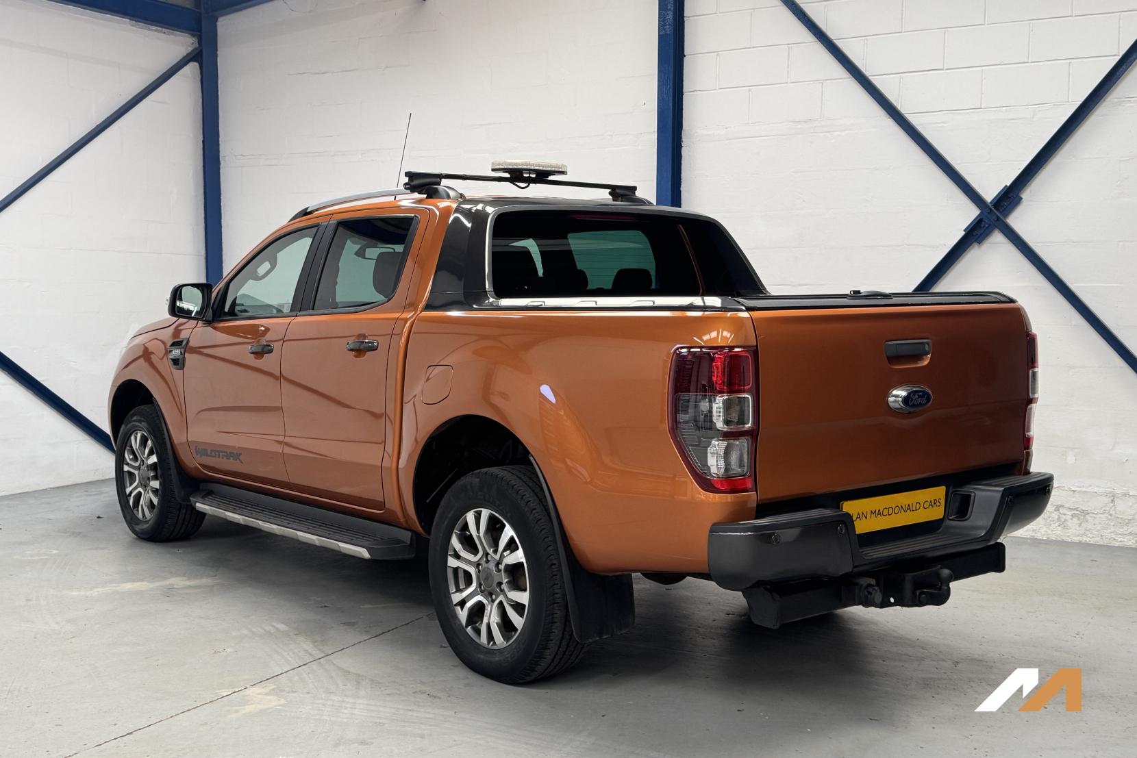 Ford Ranger 3.2 TDCi Wildtrak Pickup Double Cab 4dr Diesel Auto 4WD Euro 5 (200 ps)